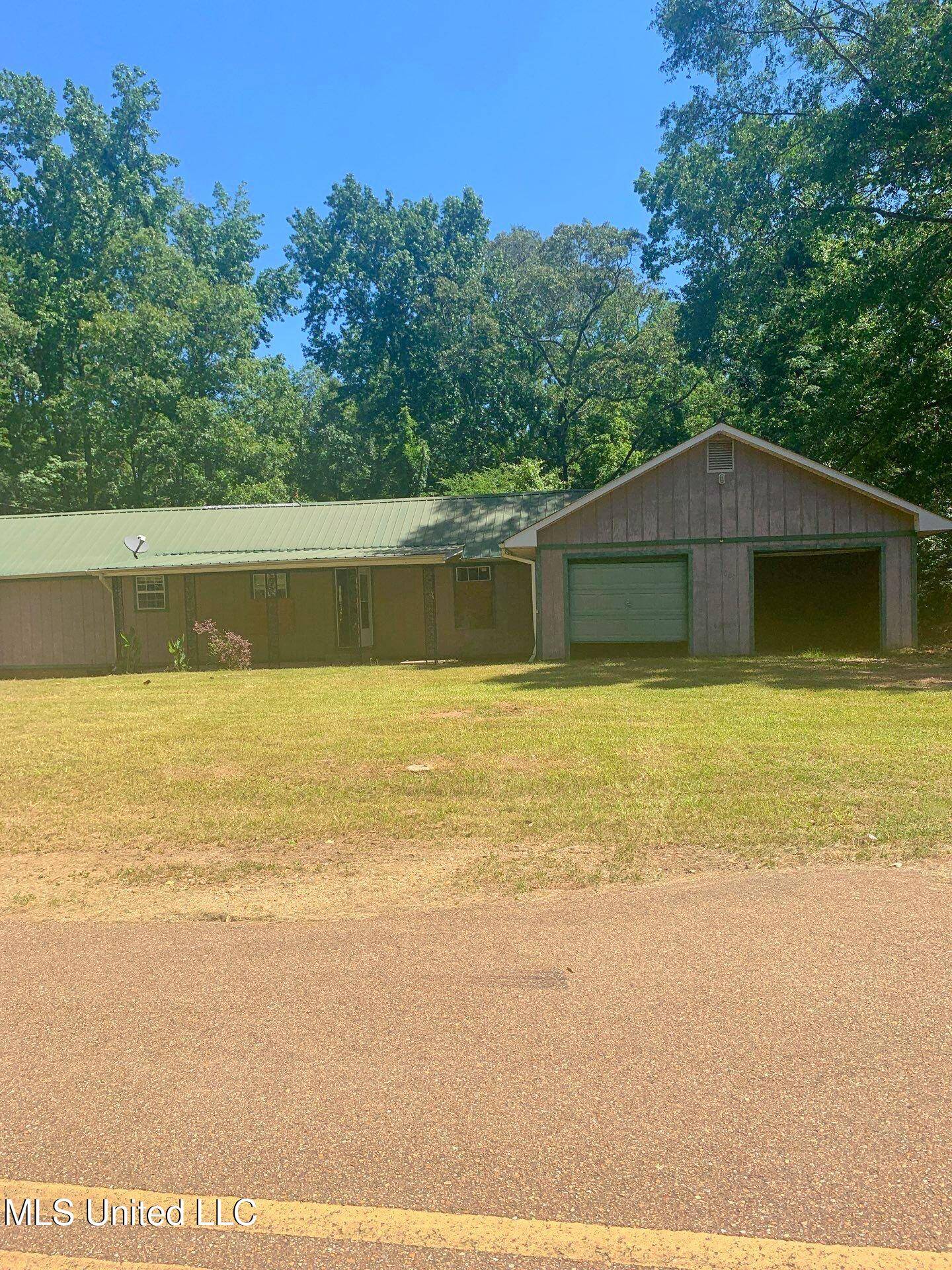 Hazlehurst, MS 39083,1002 Poplar Springs Road