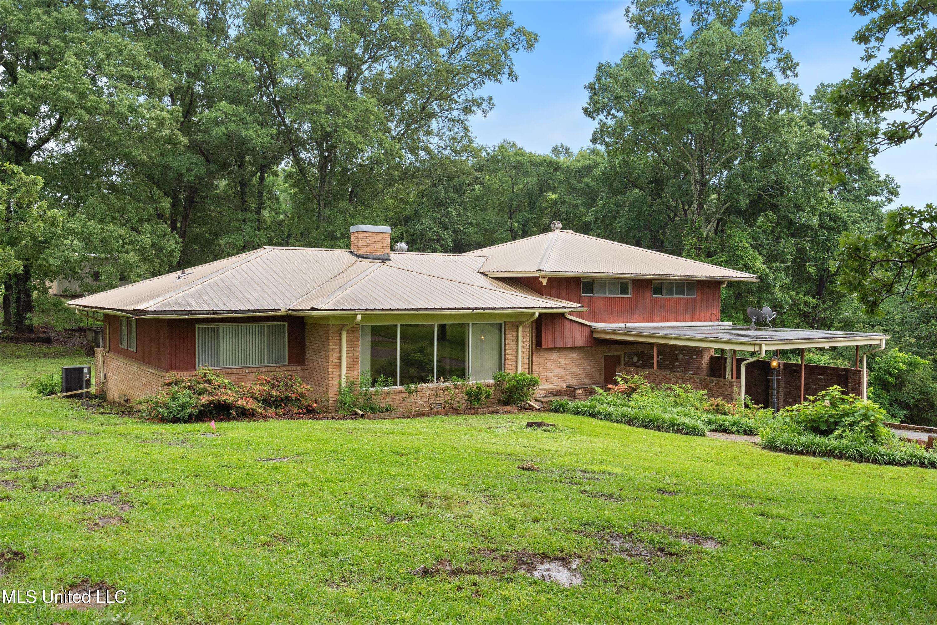 Coldwater, MS 38618,955 Carlton Road