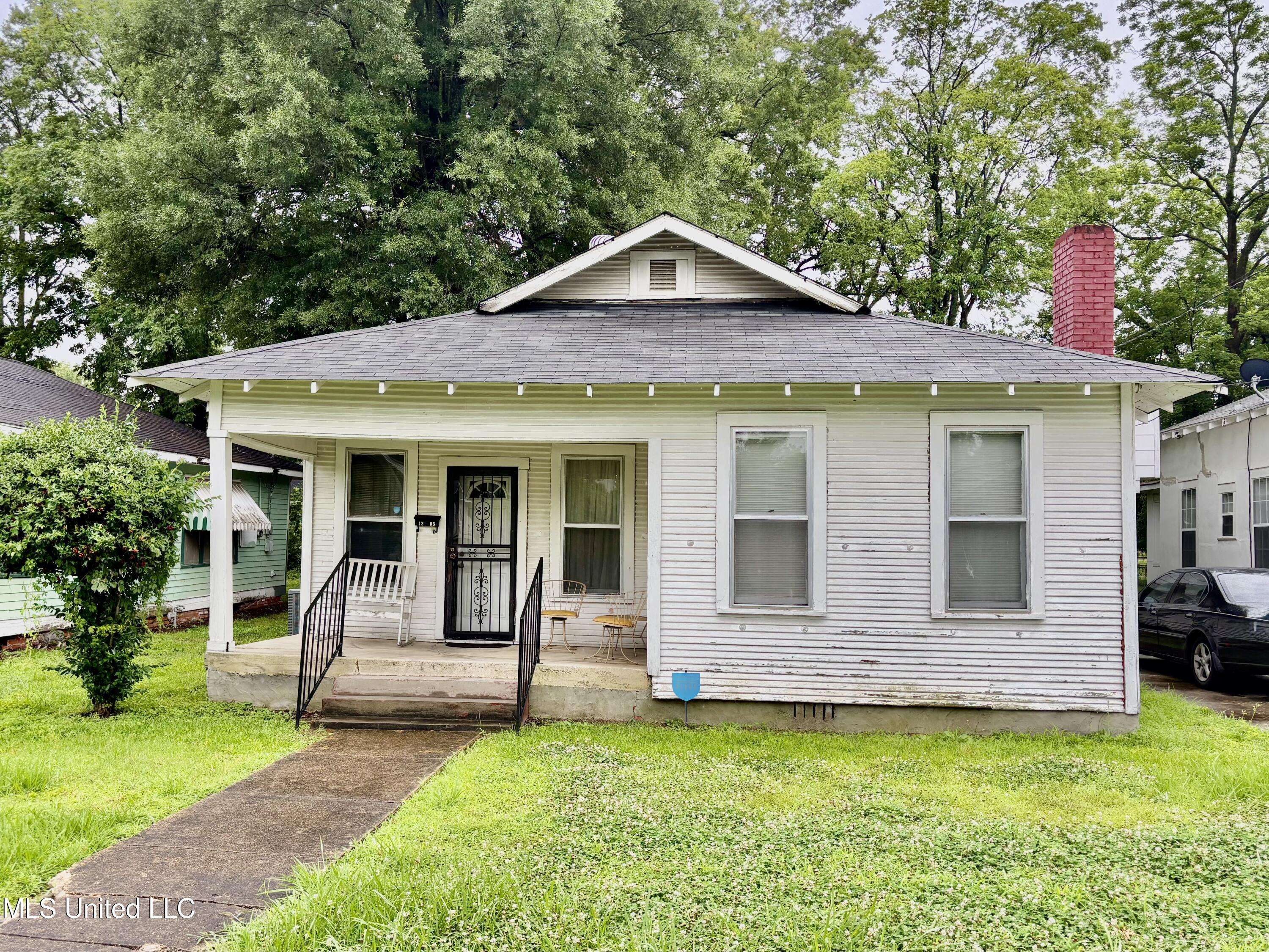 Greenwood, MS 38930,1205 Leflore Avenue