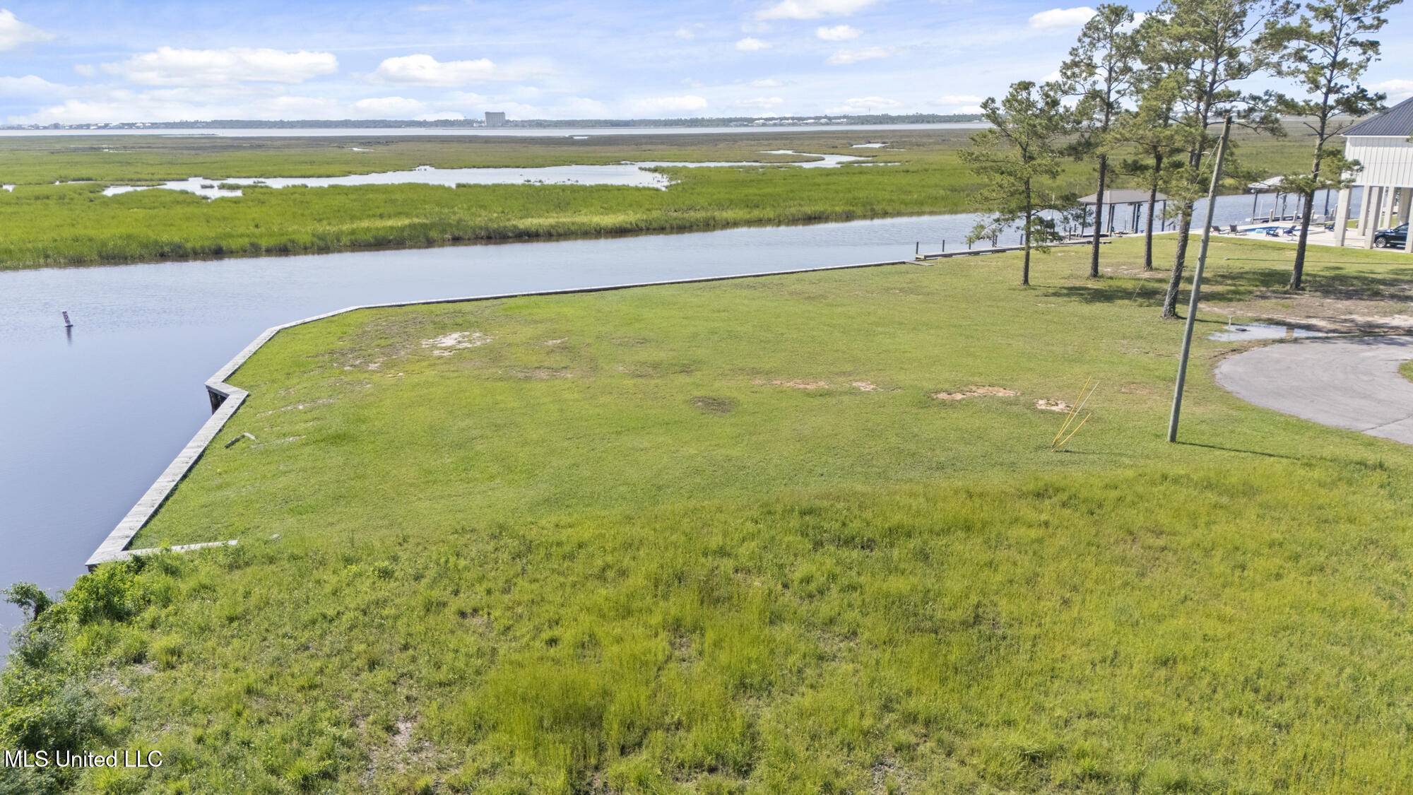 Diamondhead, MS 39525,1436 Hanakealoha Place