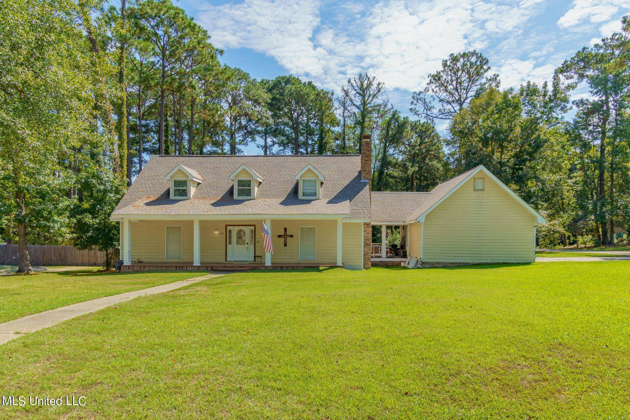 Hattiesburg, MS 39402,101 Pinewood Drive