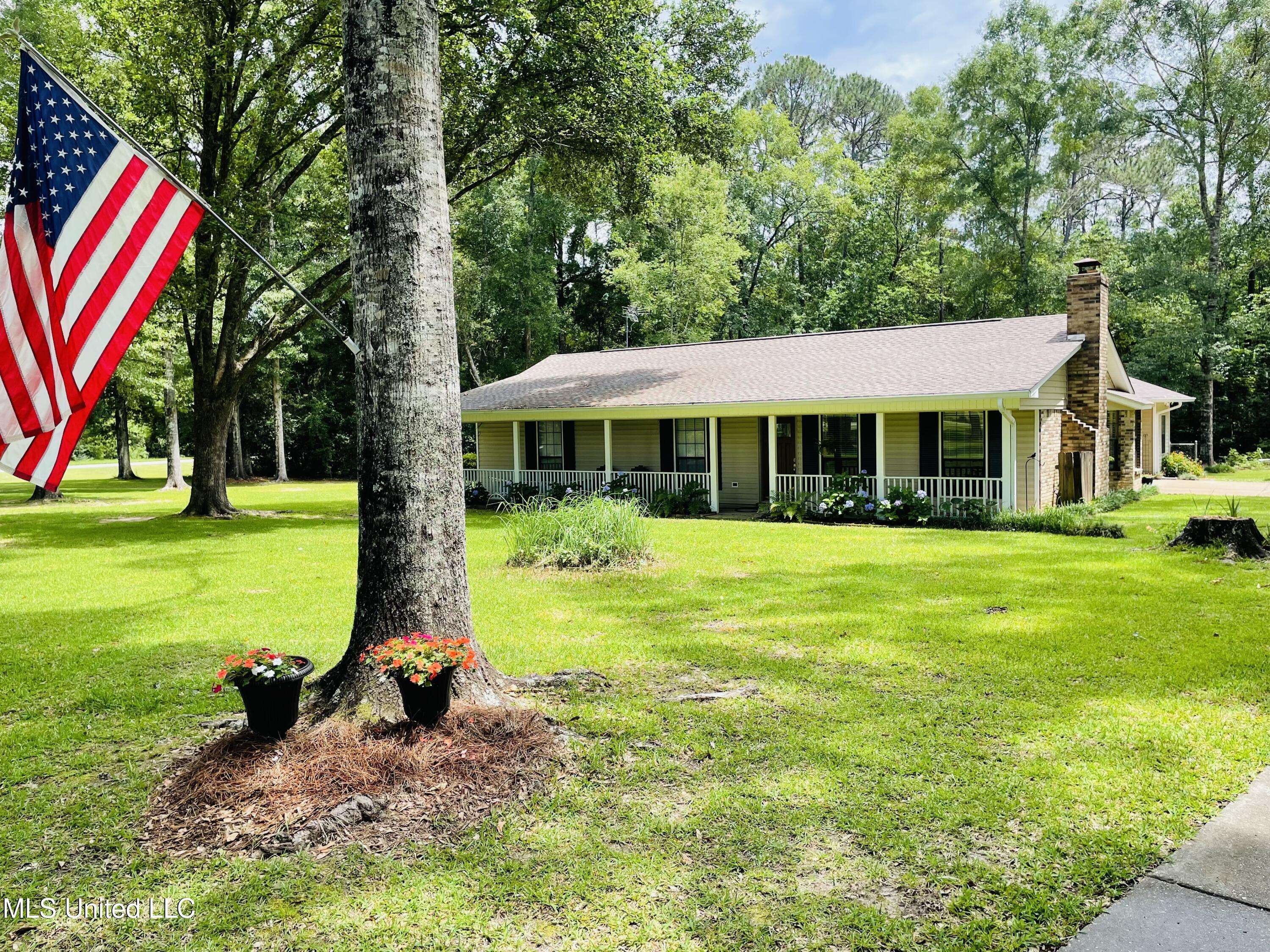 Moss Point, MS 39562,6324 Country Lane