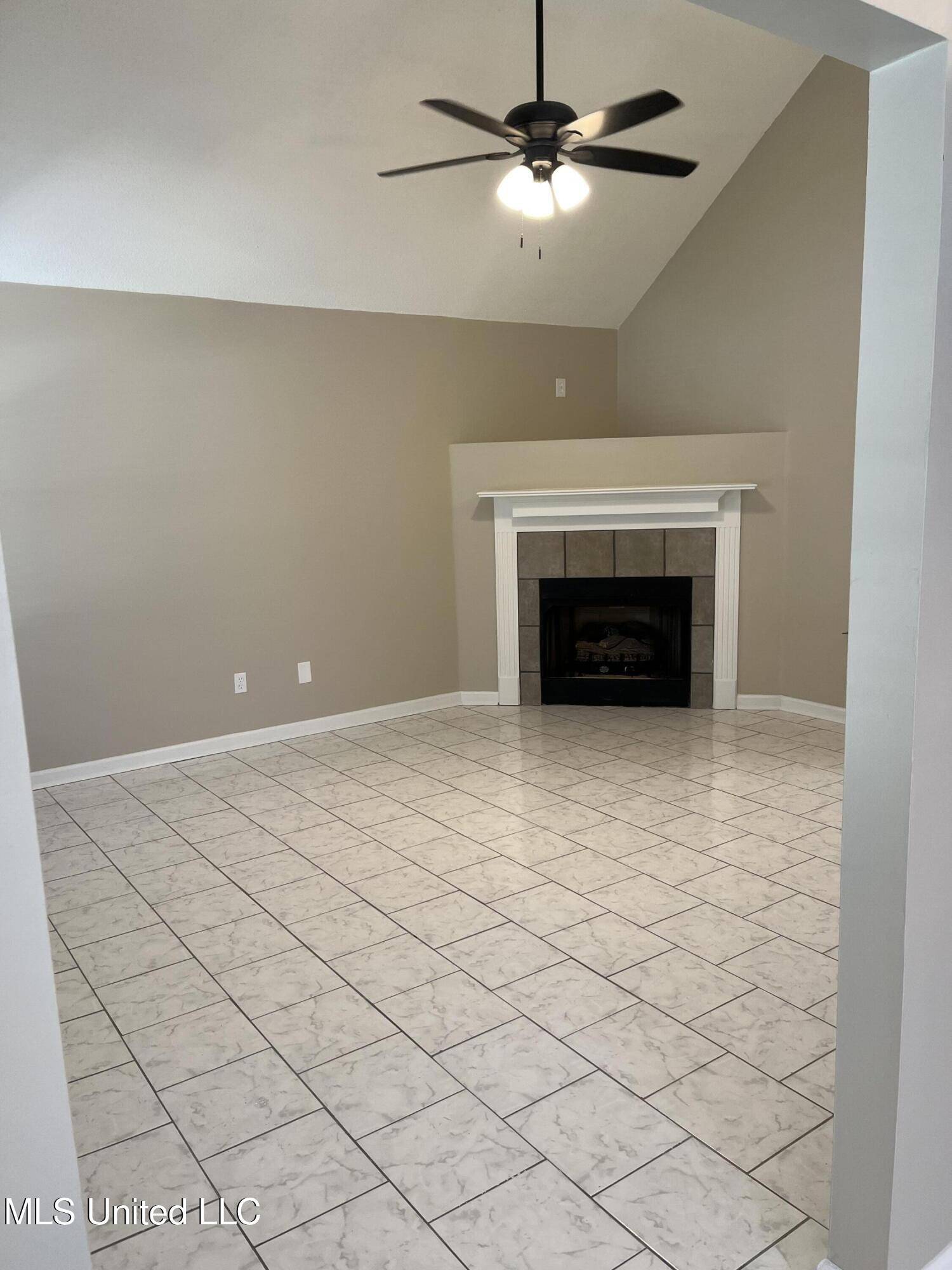 Southaven, MS 38671,5793 Steffani Drive