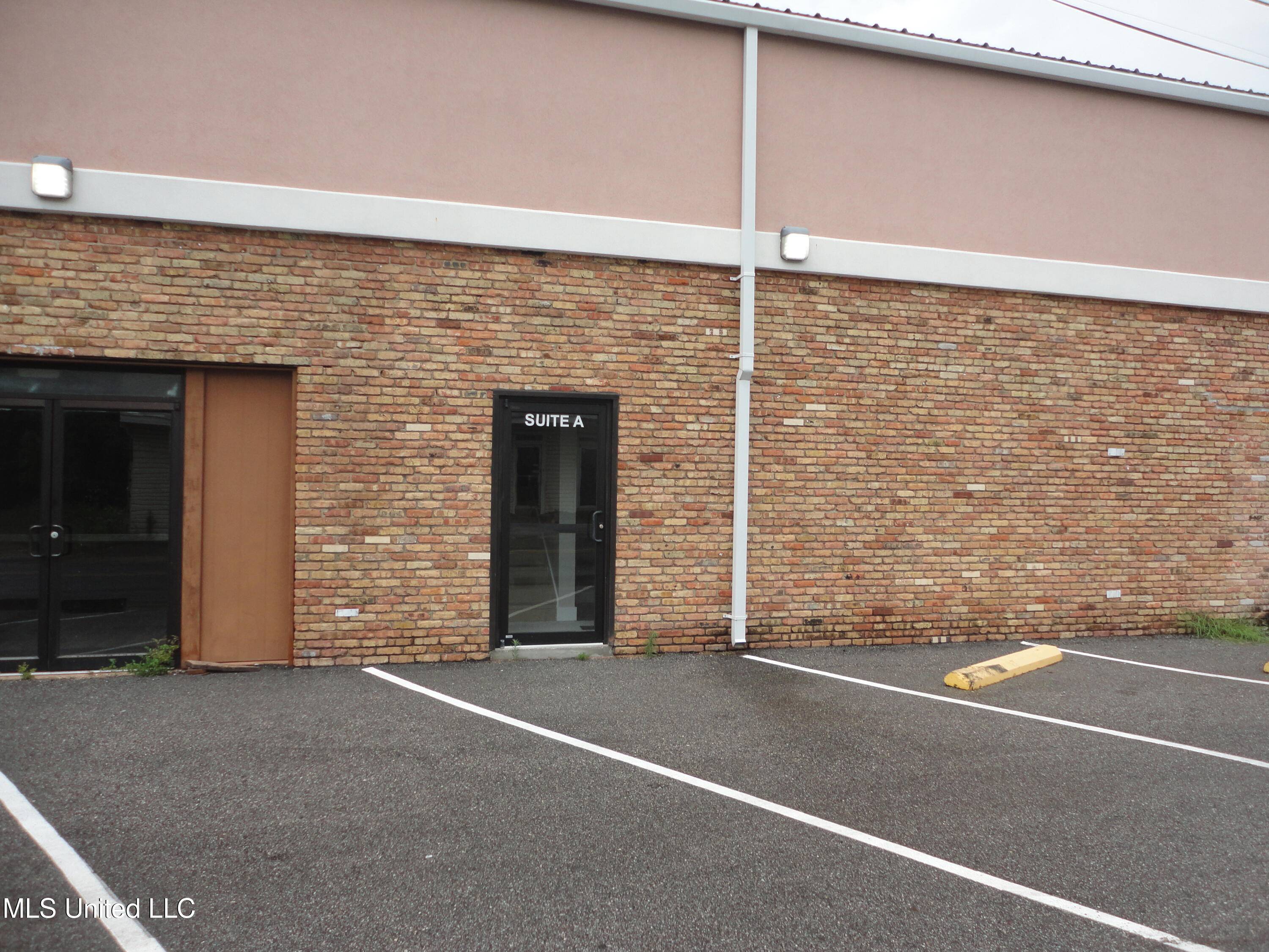 Pascagoula, MS 39567,1711 Market (Suite A) Street #A
