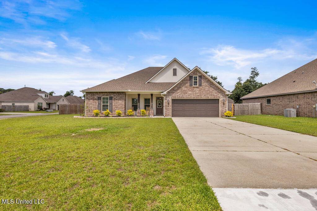 Ocean Springs, MS 39564,12856 Jackson Lee Drive