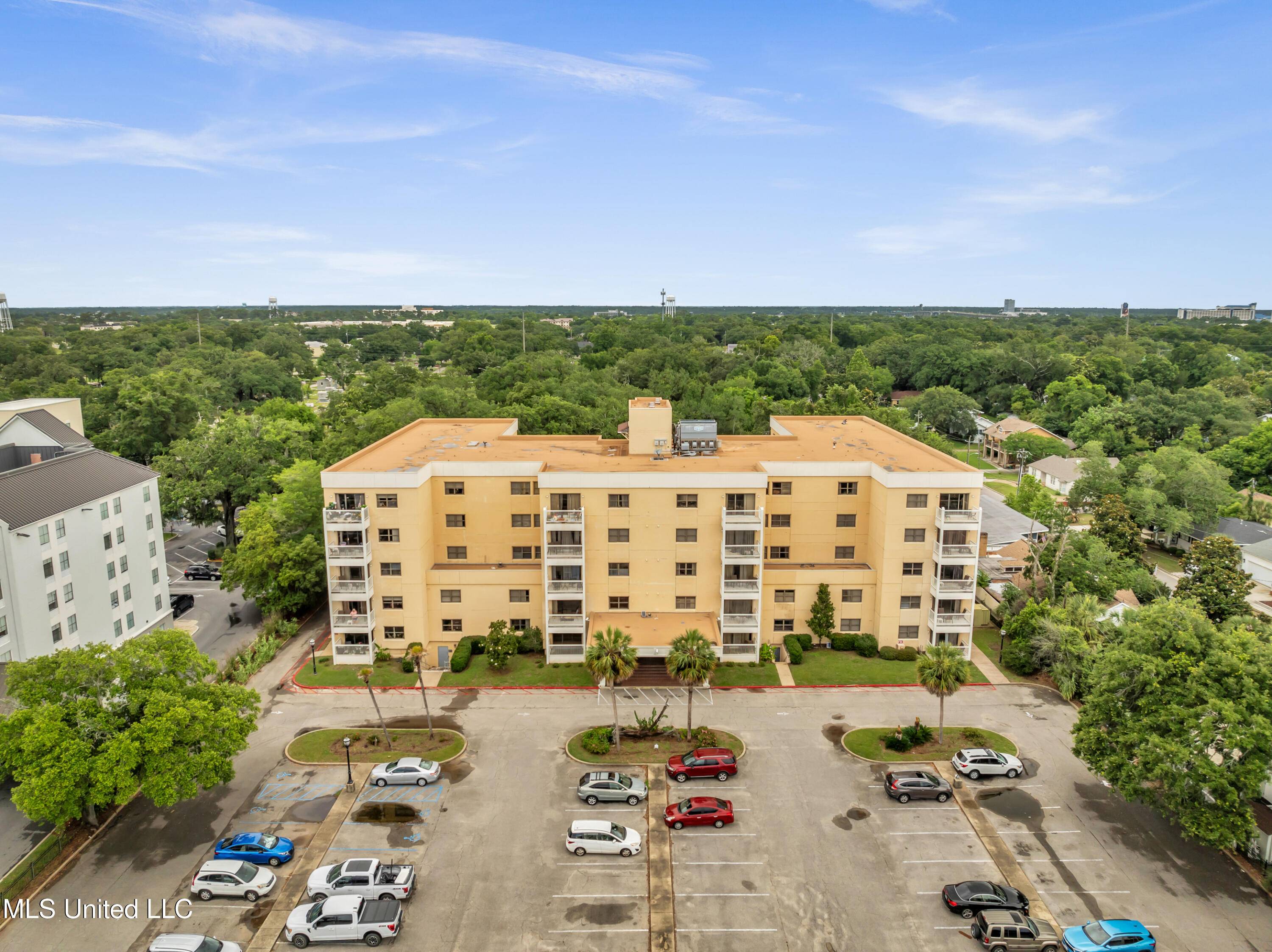 Biloxi, MS 39530,1130 Beach Boulevard #503