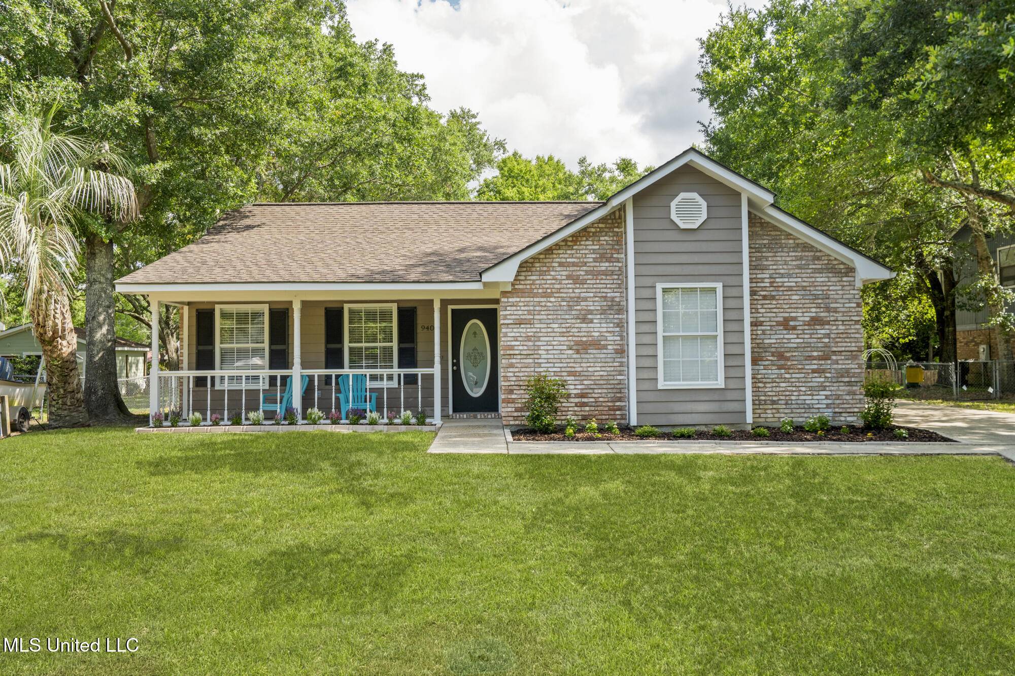 Ocean Springs, MS 39564,9404 Meadowlark Avenue