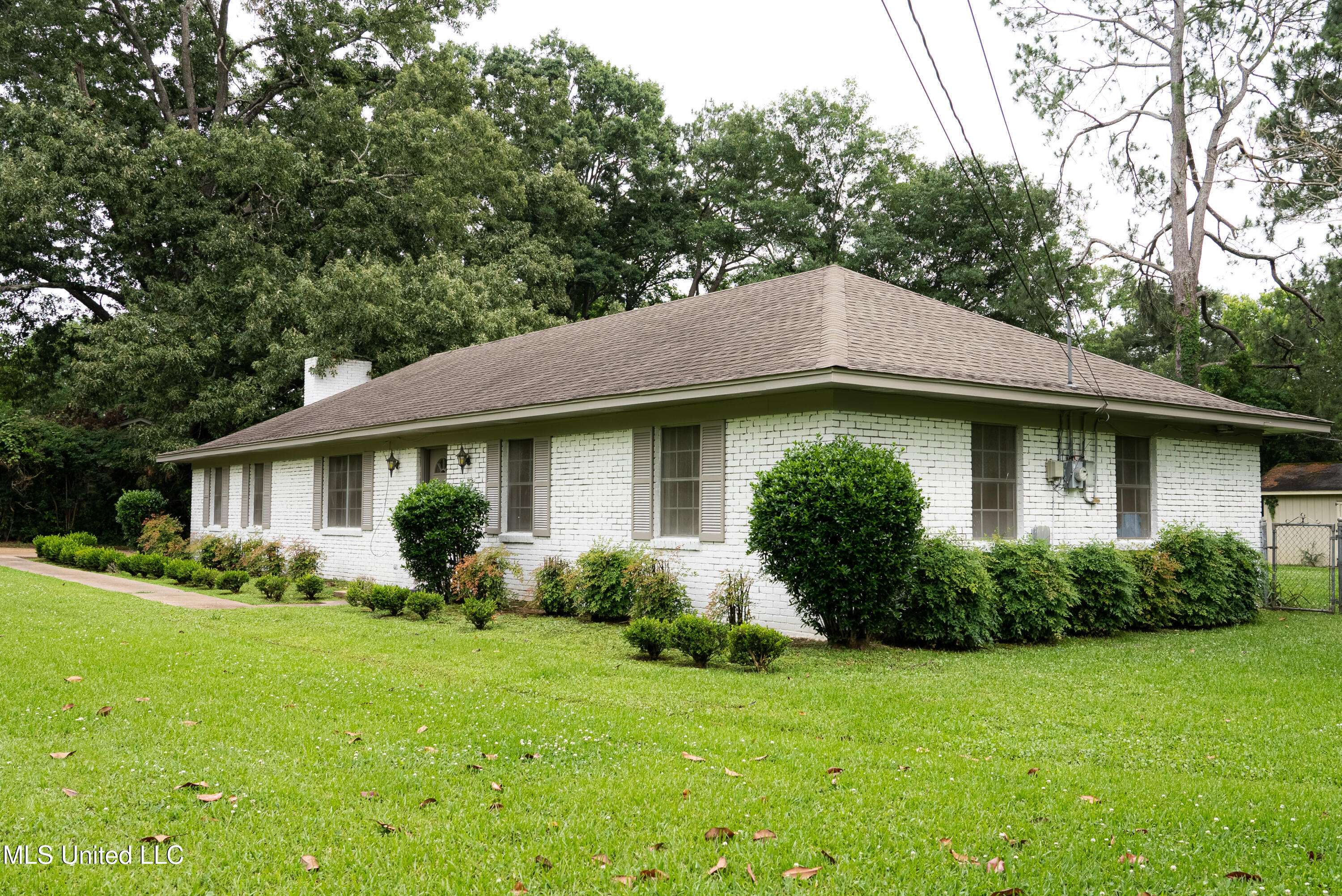 Madison, MS 39110,221 Sheryl Drive