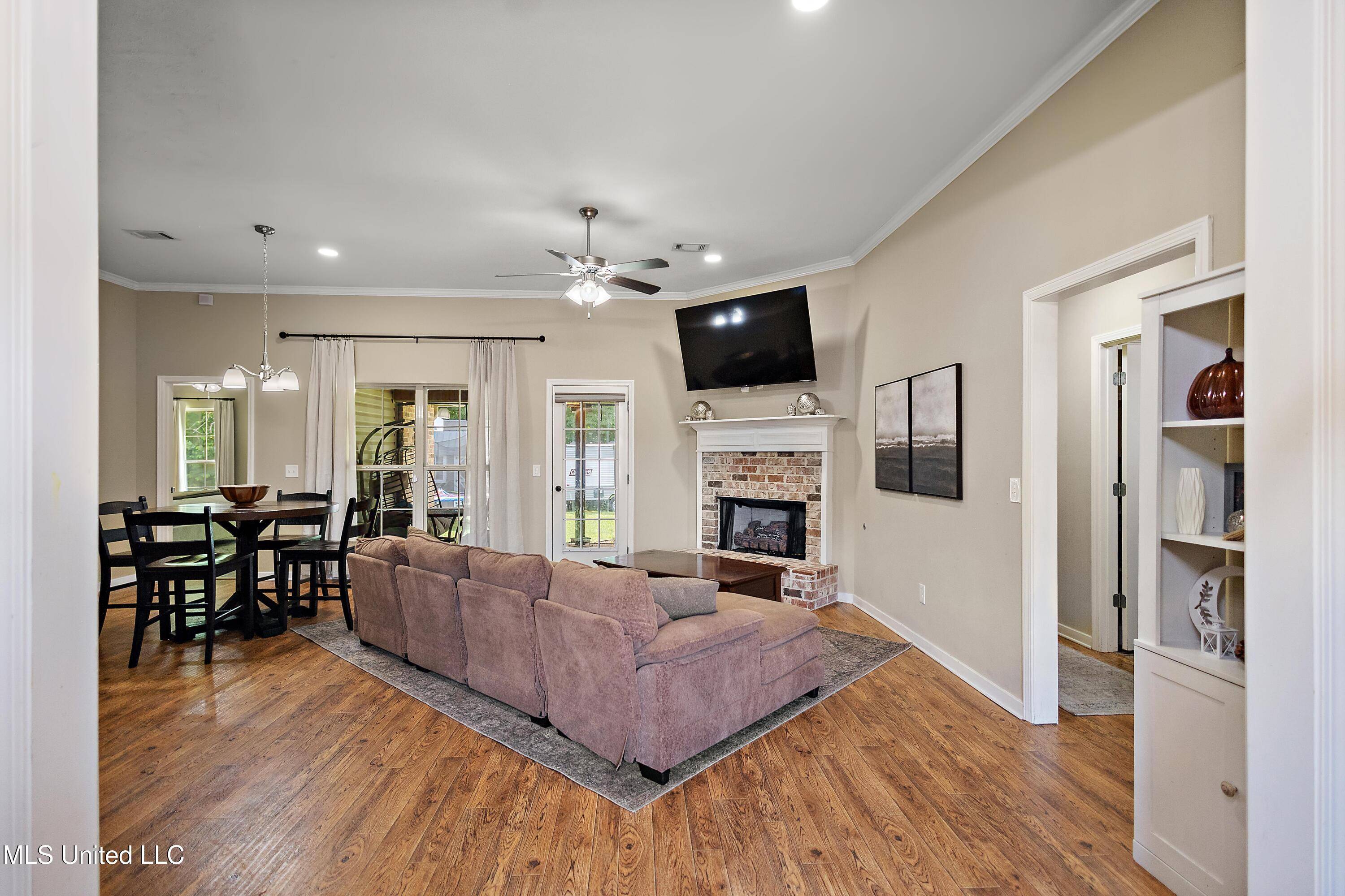 Byram, MS 39272,4277 Summerton Drive