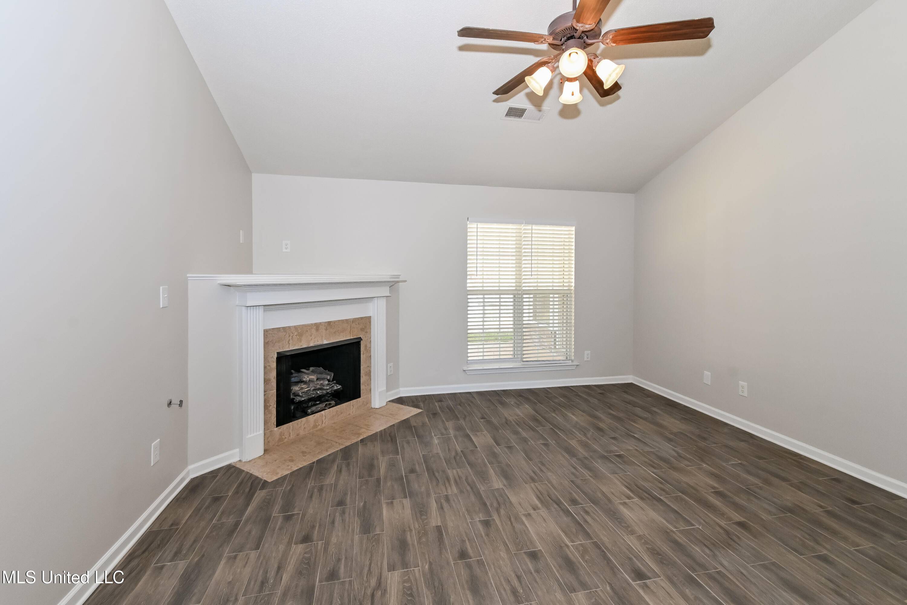 Southaven, MS 38671,8307 Grayce Drive
