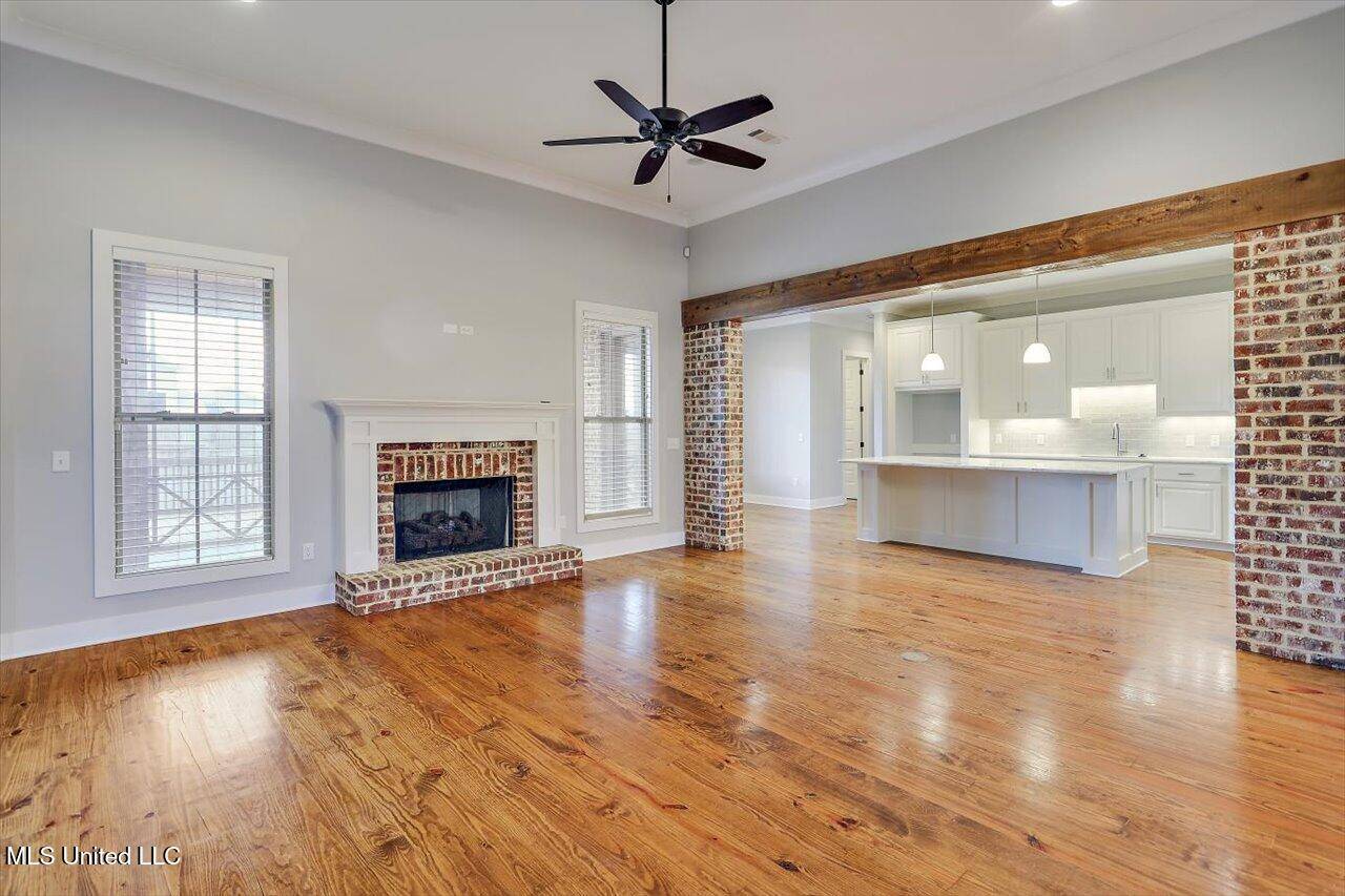 Madison, MS 39110,142 Camden Lake Drive