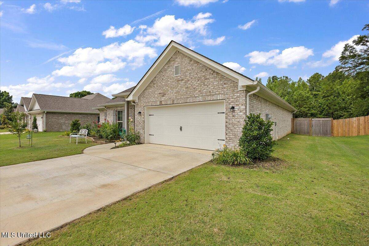 Canton, MS 39046,203 Vision Cove