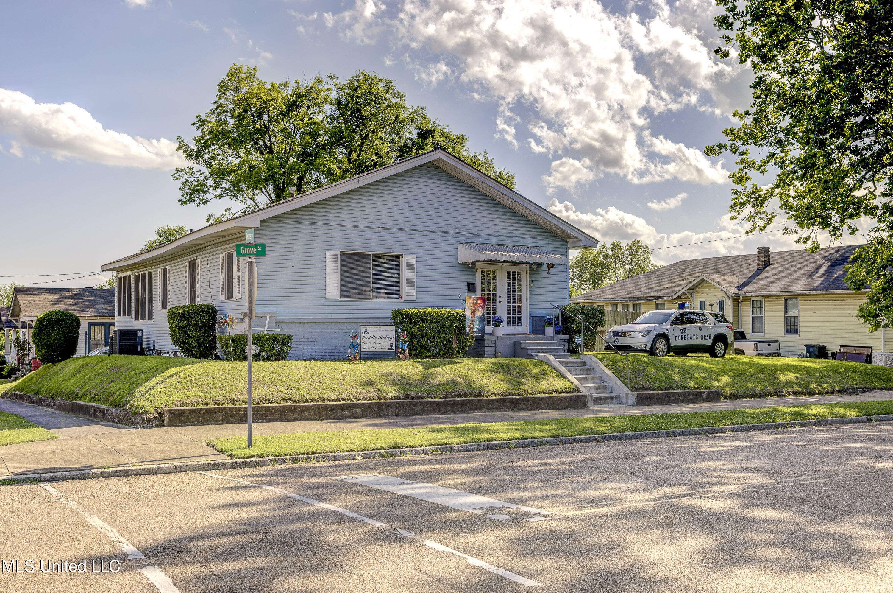 Vicksburg, MS 39183,1222 Grove St Street