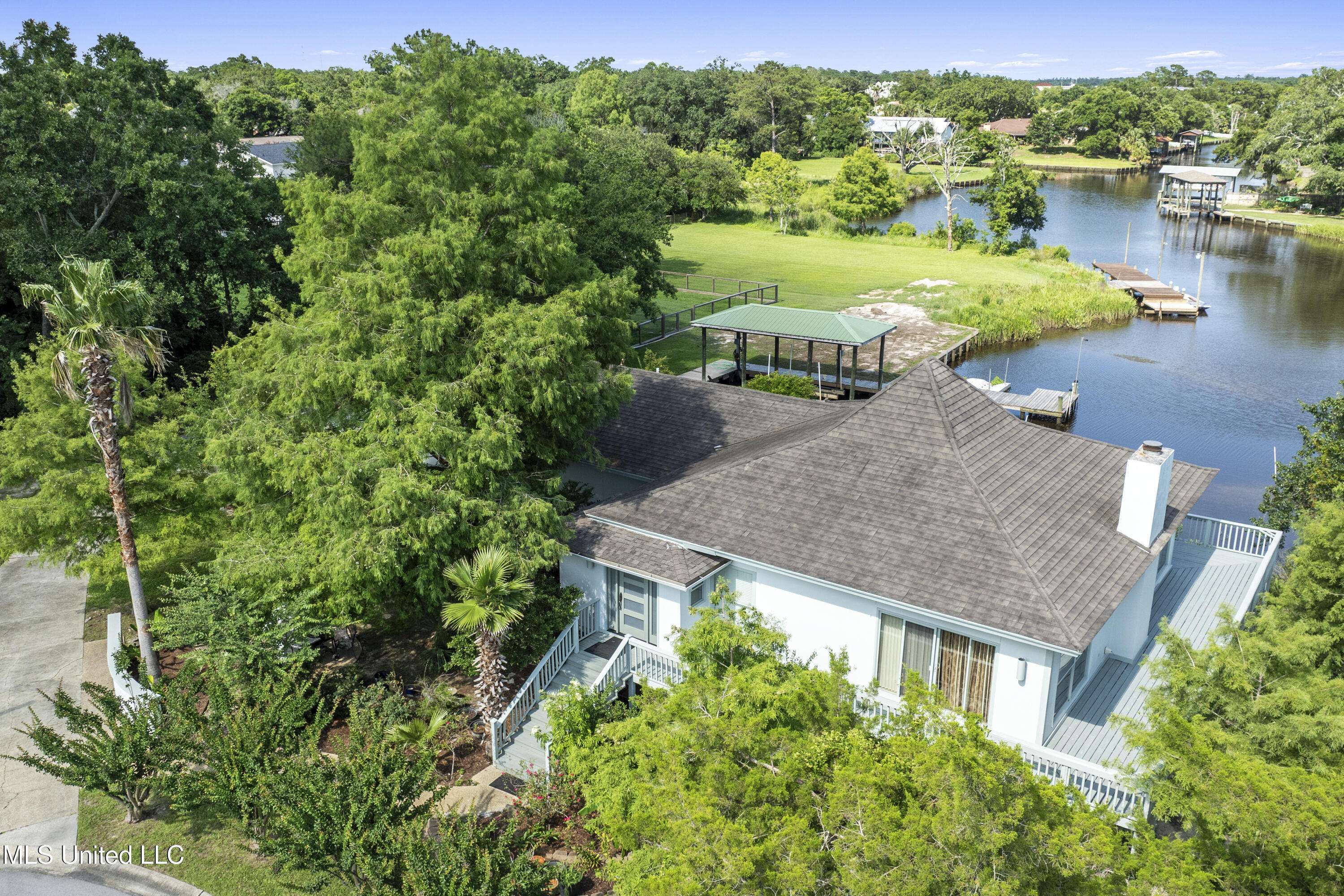 Gulfport, MS 39507,420 N Caribe Place