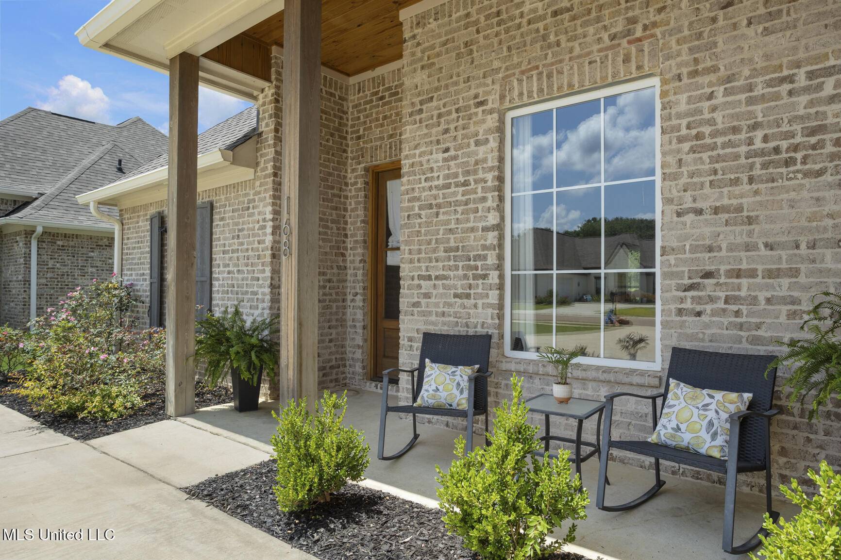 Madison, MS 39110,168 Shore View Drive