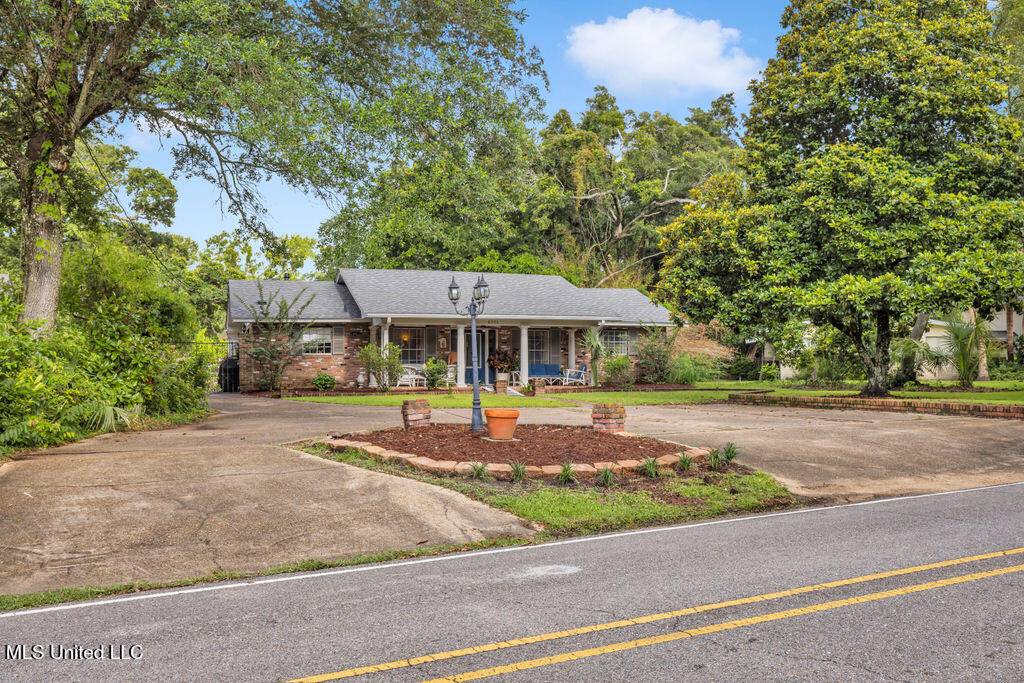 Ocean Springs, MS 39564,6001 Ridge Road
