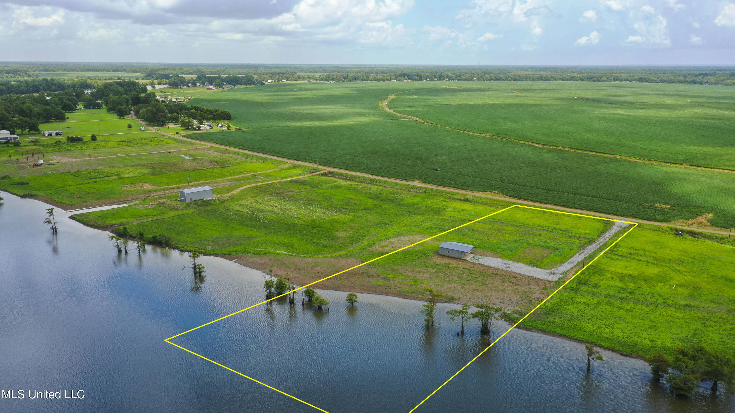 Yazoo City, MS 39194,1 Deerfield Road