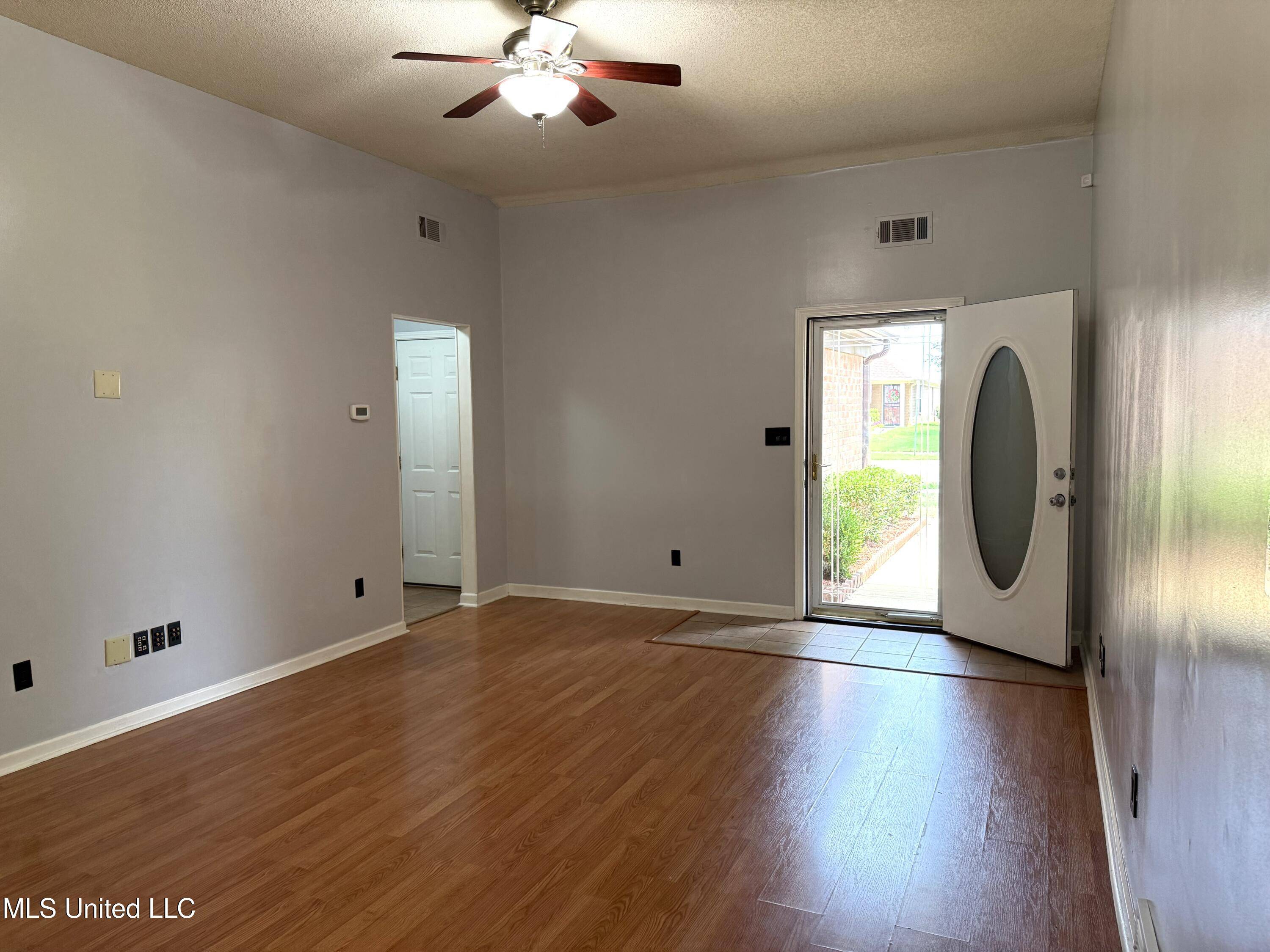 Olive Branch, MS 38654,8373 Clubview Drive Drive