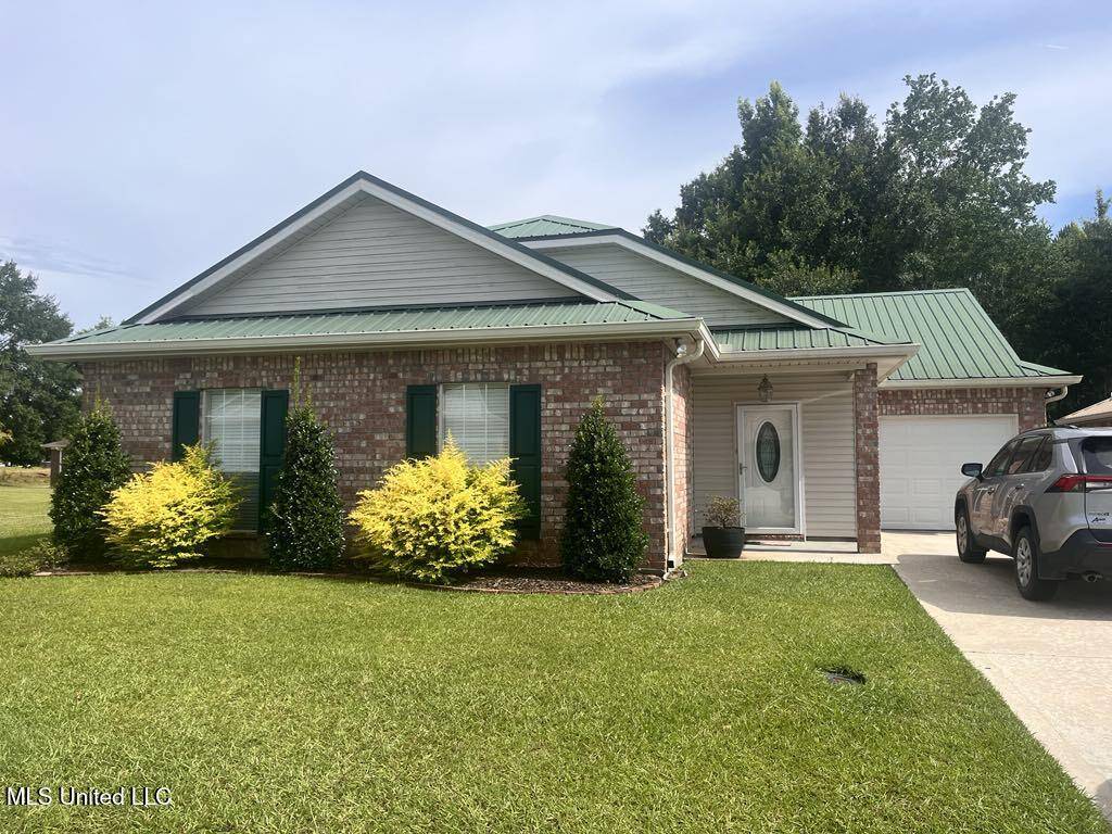 Picayune, MS 39466,206 Teddy Lane