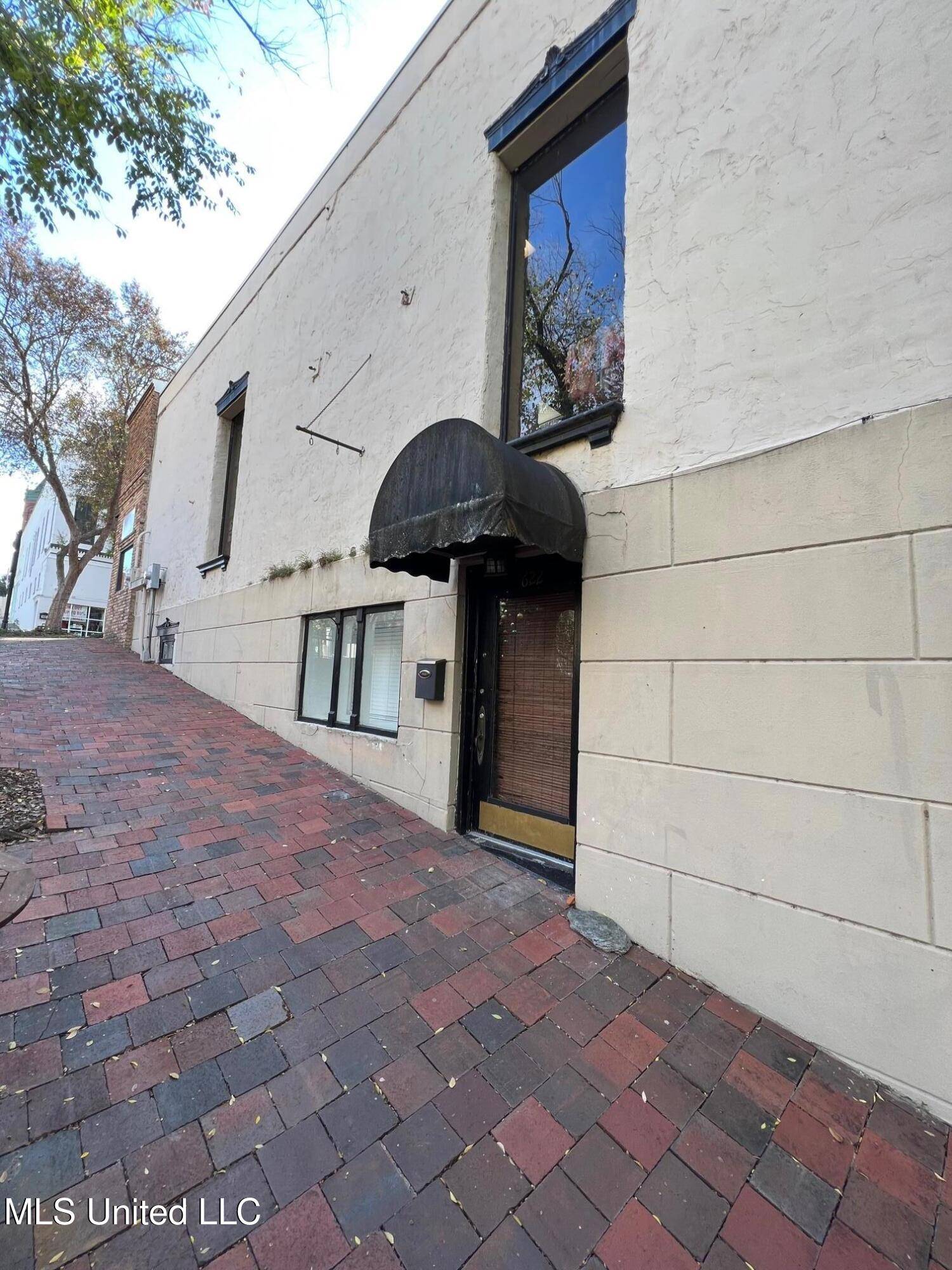 Vicksburg, MS 39180,622 Crawford Street