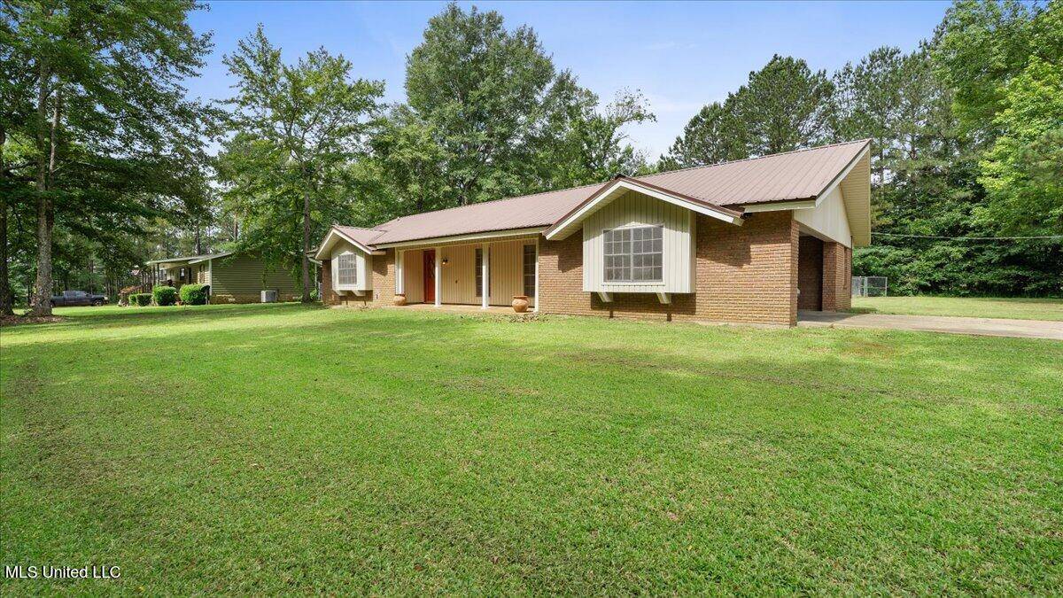 Morton, MS 39117,3222 Stage Road