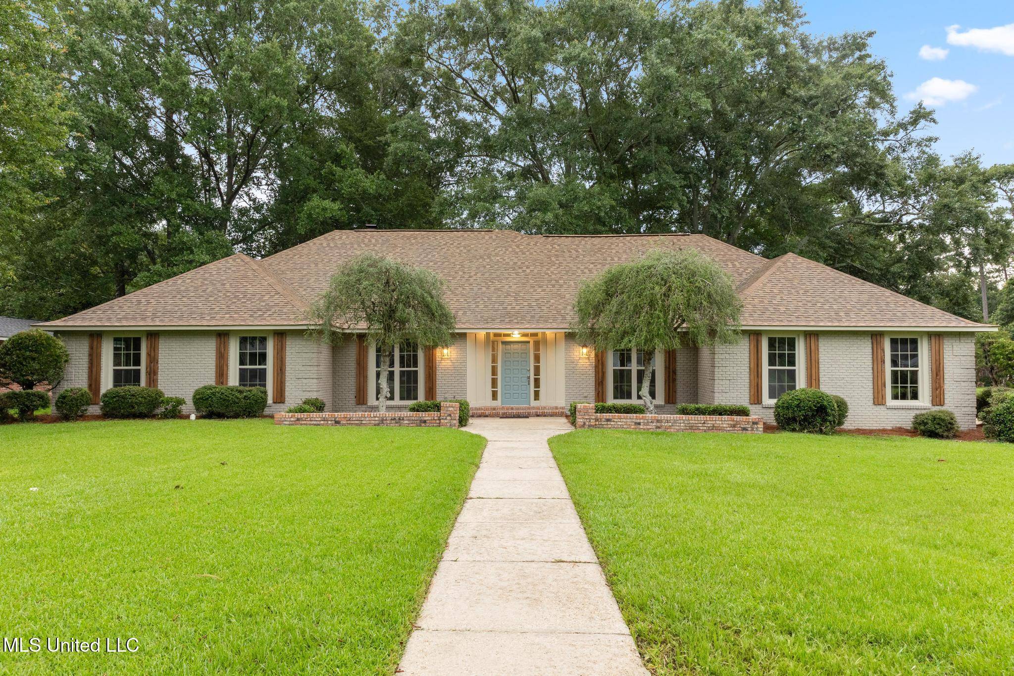 Hattiesburg, MS 39402,1304 Estelle Street