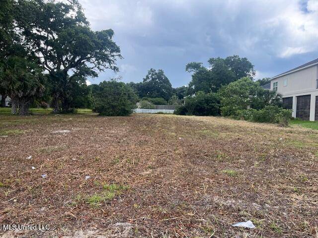 Pass Christian, MS 39571,784 W Beach Boulevard