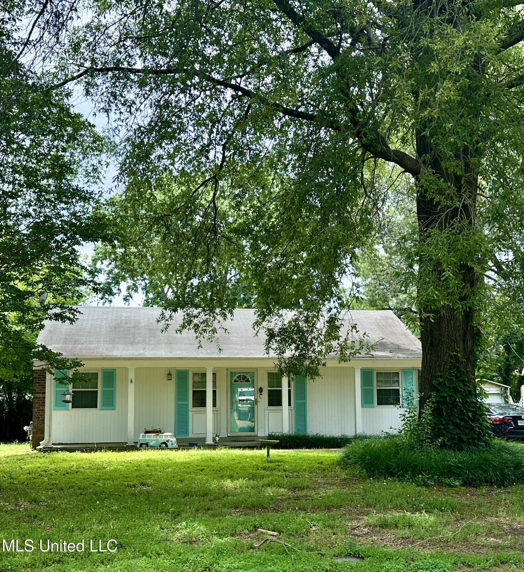 Southaven, MS 38671,8215 Whitehead Drive
