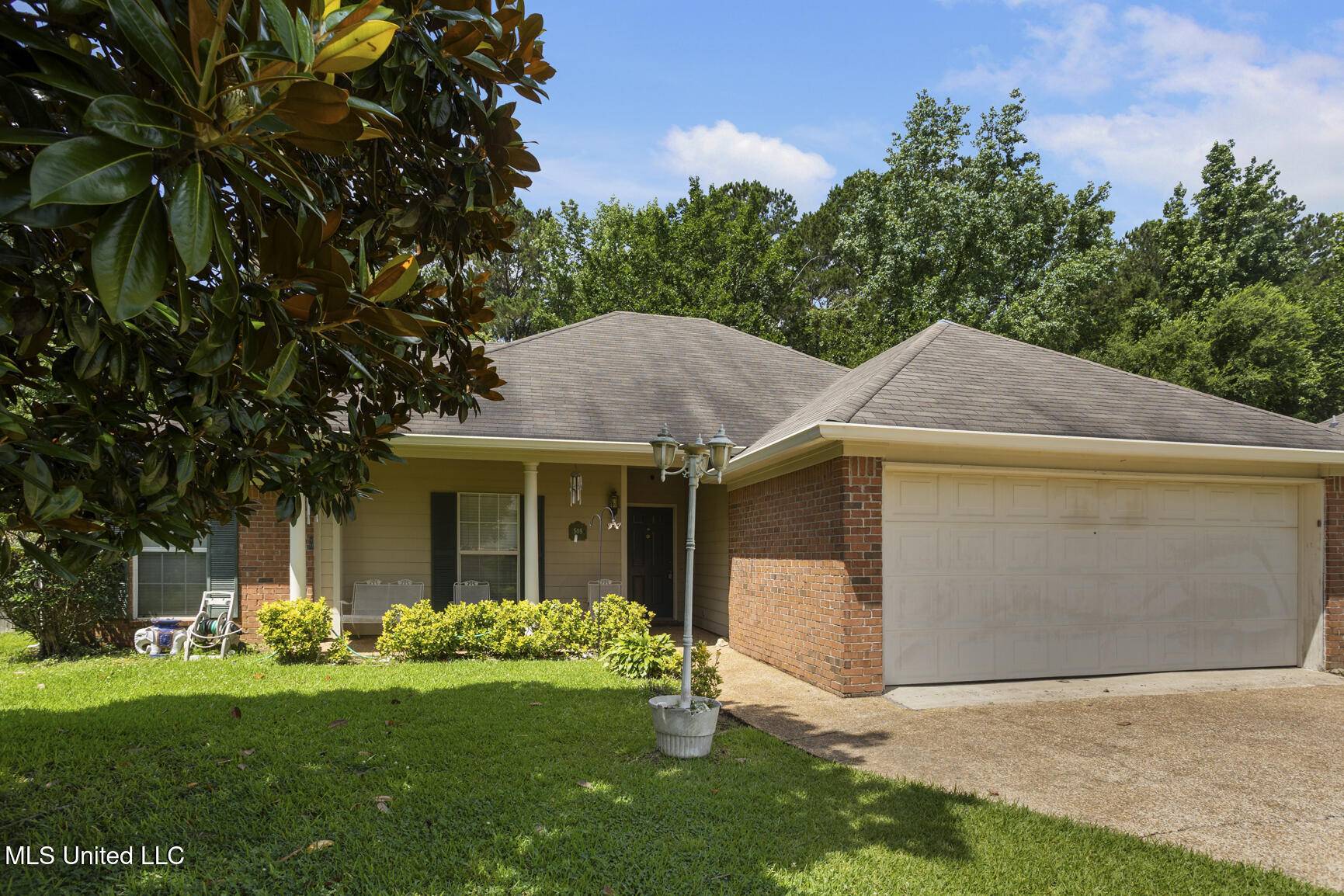 Florence, MS 39073,505 Eaglewood Drive