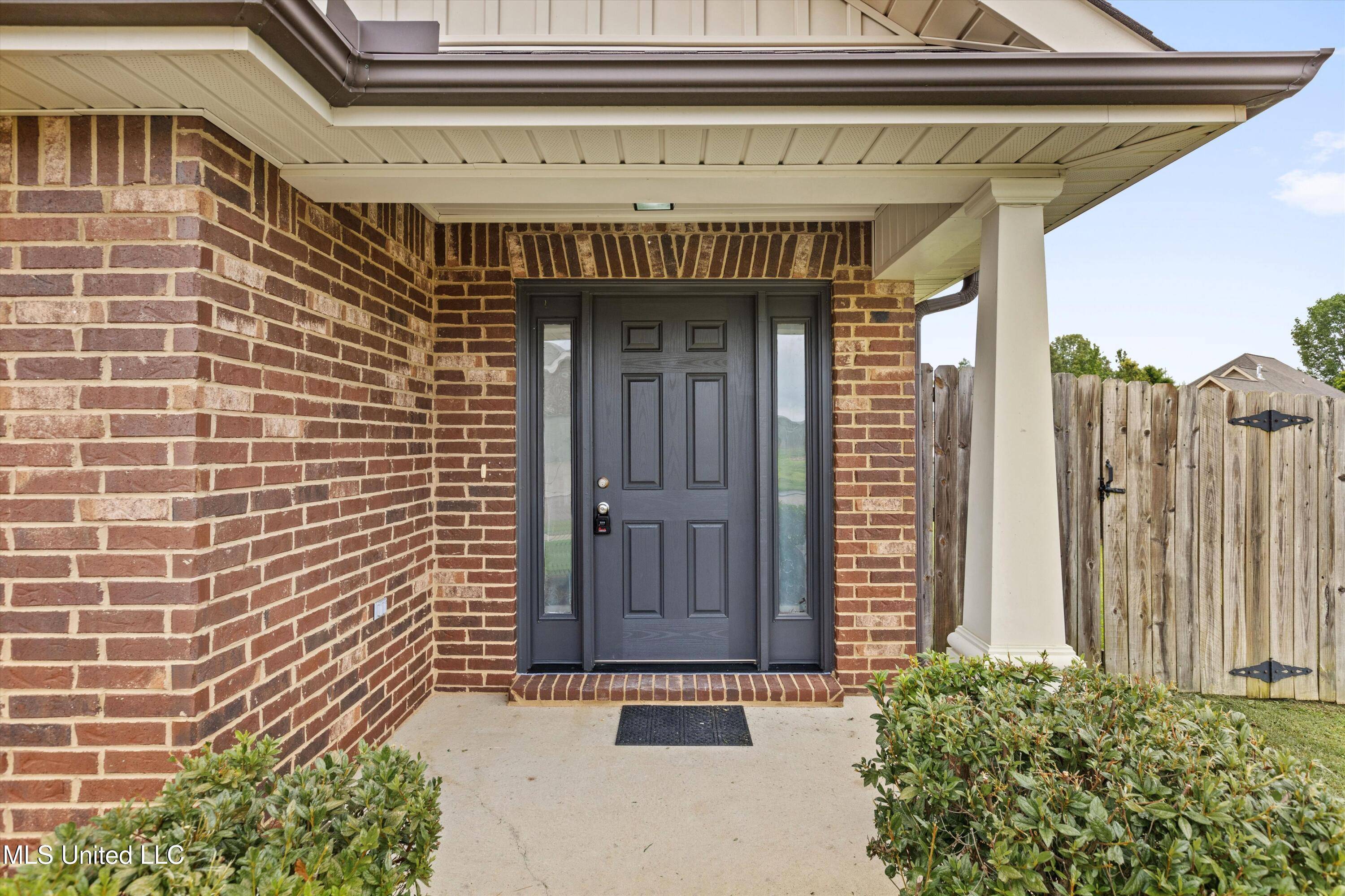 Southaven, MS 38672,3233 W Hartland Drive