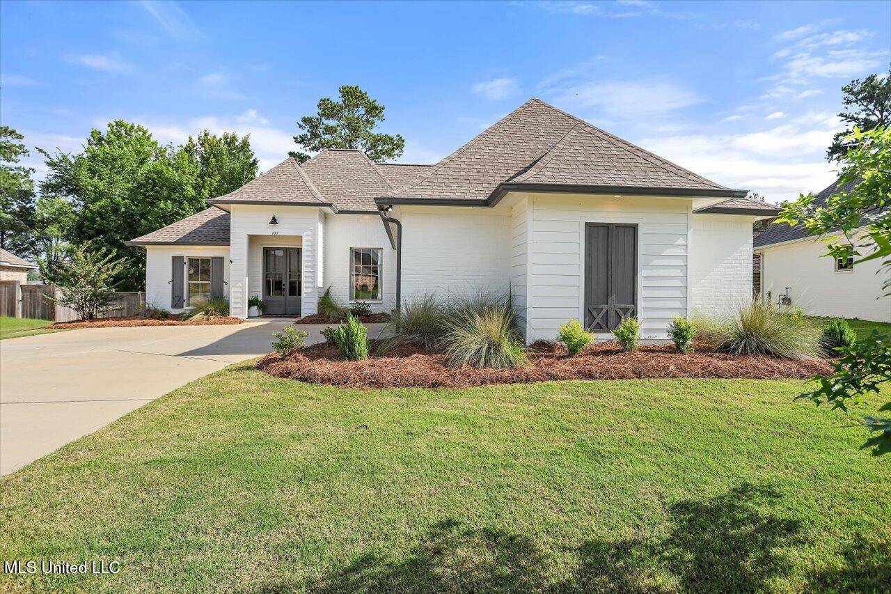 Madison, MS 39110,102 Hampton Trail
