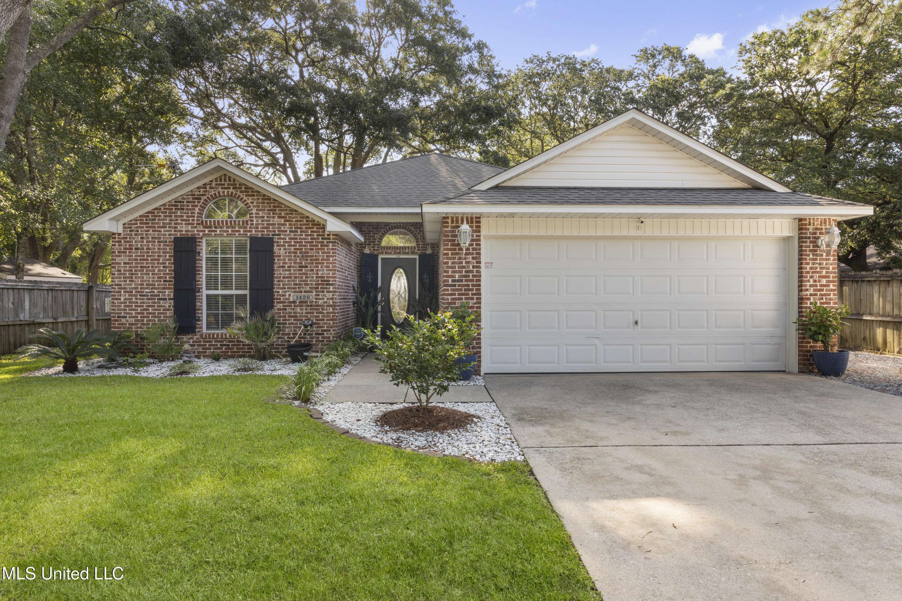 Ocean Springs, MS 39564,1426 Porpoise Drive