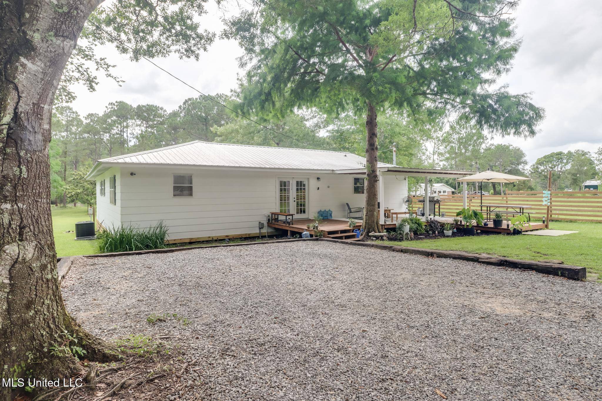 Vancleave, MS 39565,13120 Ridgeland Road