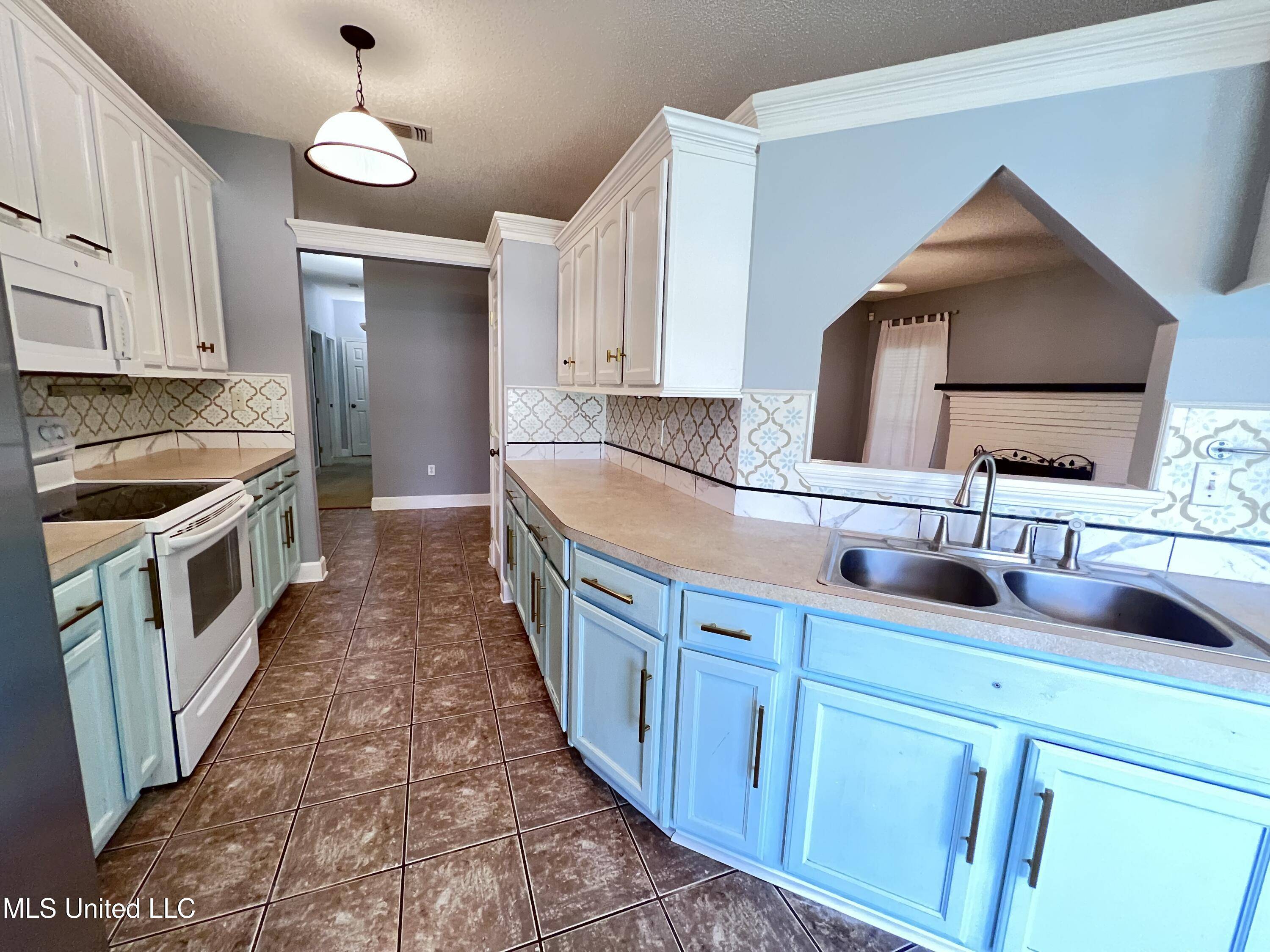 Diamondhead, MS 39525,730 Ieke Circle