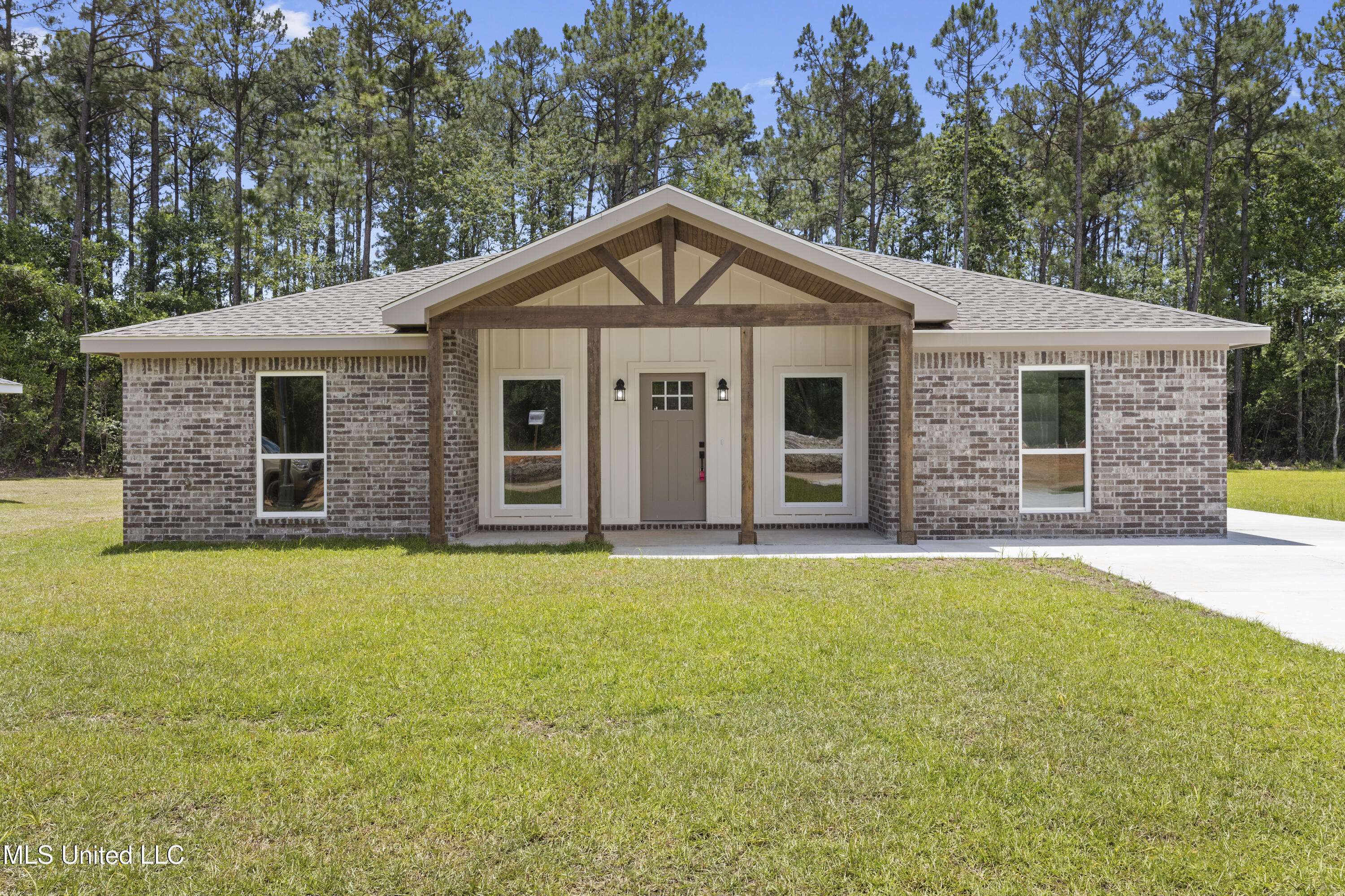 Gautier, MS 39553,1457 Rue De Courmont