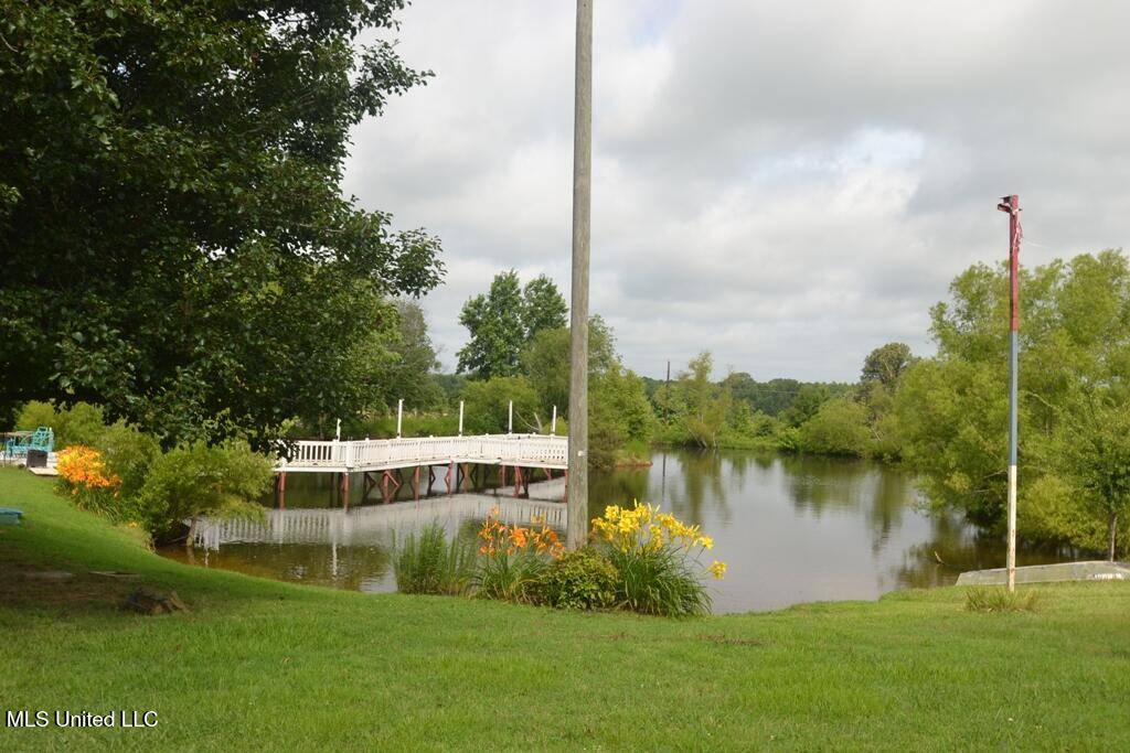 Byhalia, MS 38611,303 Lynett Drive