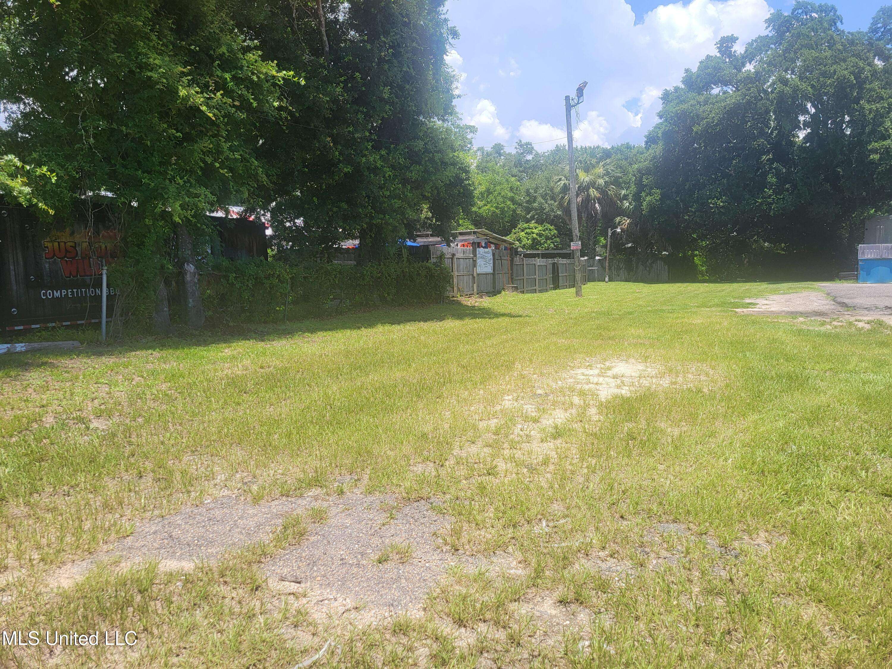 Gulfport, MS 39501,1210 E Railroad Street