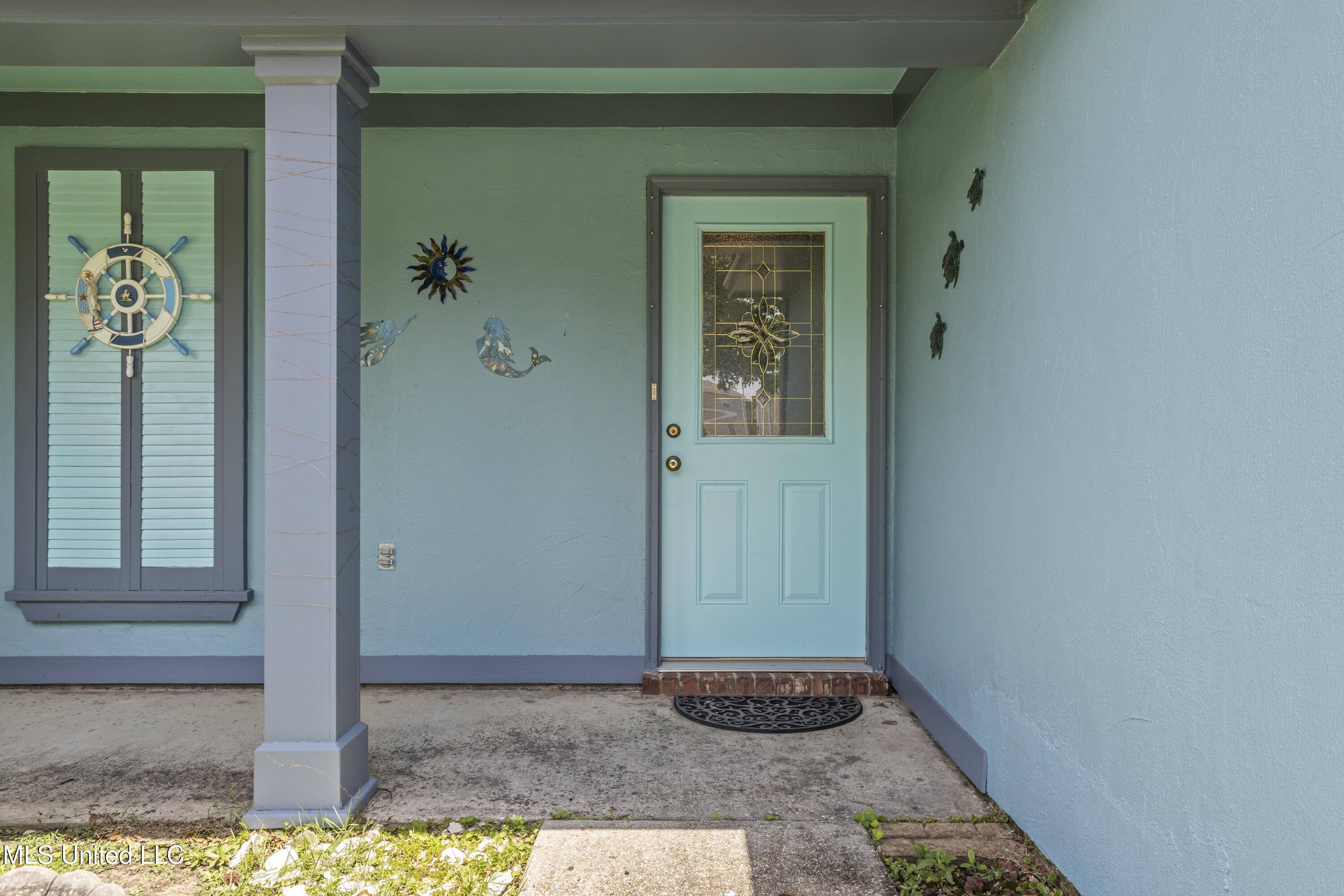 Biloxi, MS 39531,172 Briarfield Avenue