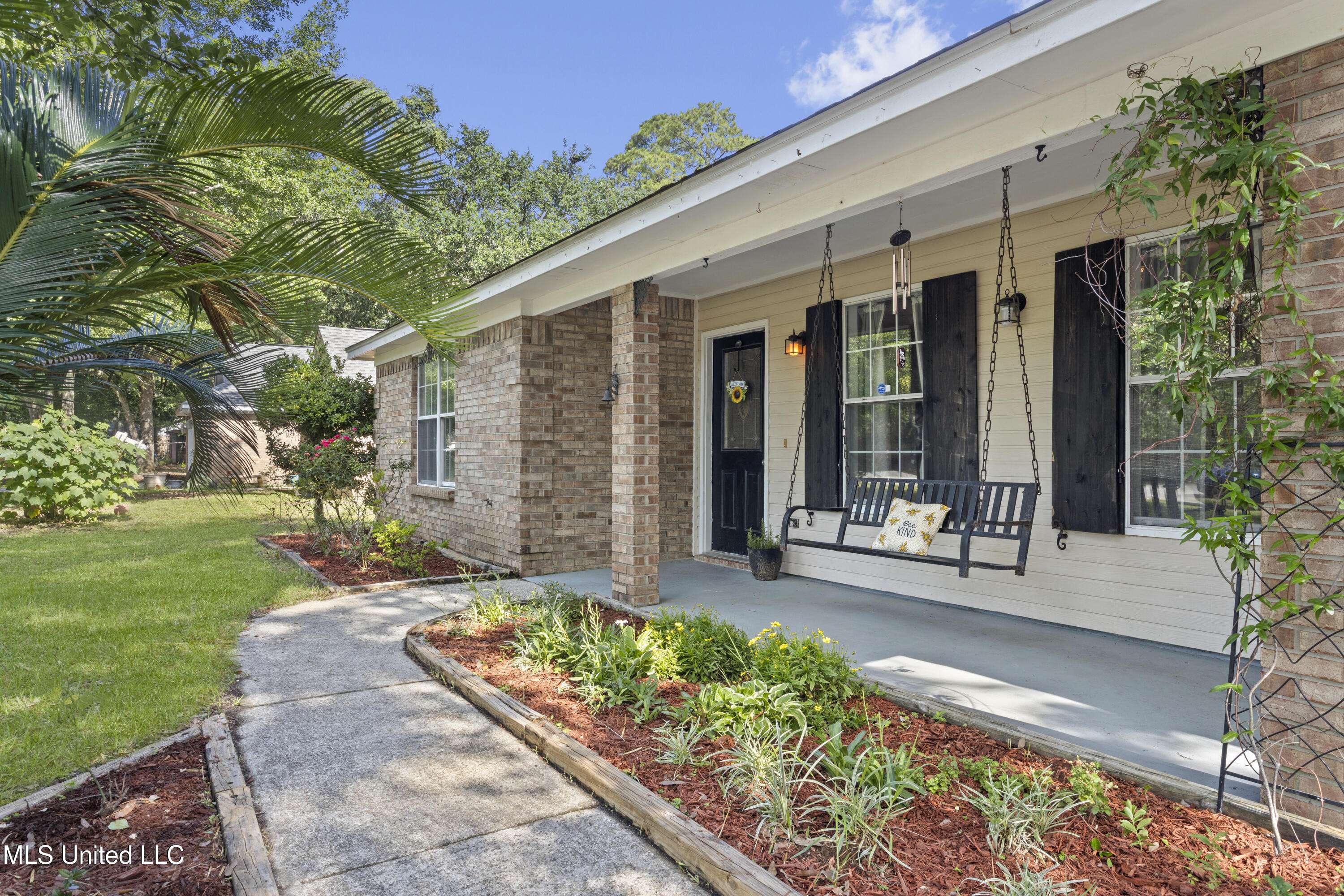 Ocean Springs, MS 39564,9104 Barnacle Boulevard