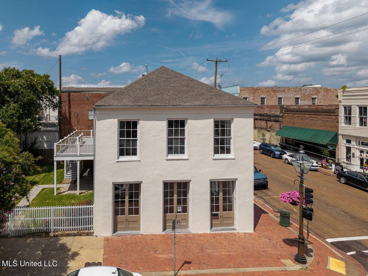 Natchez, MS 39120,433 Main Street