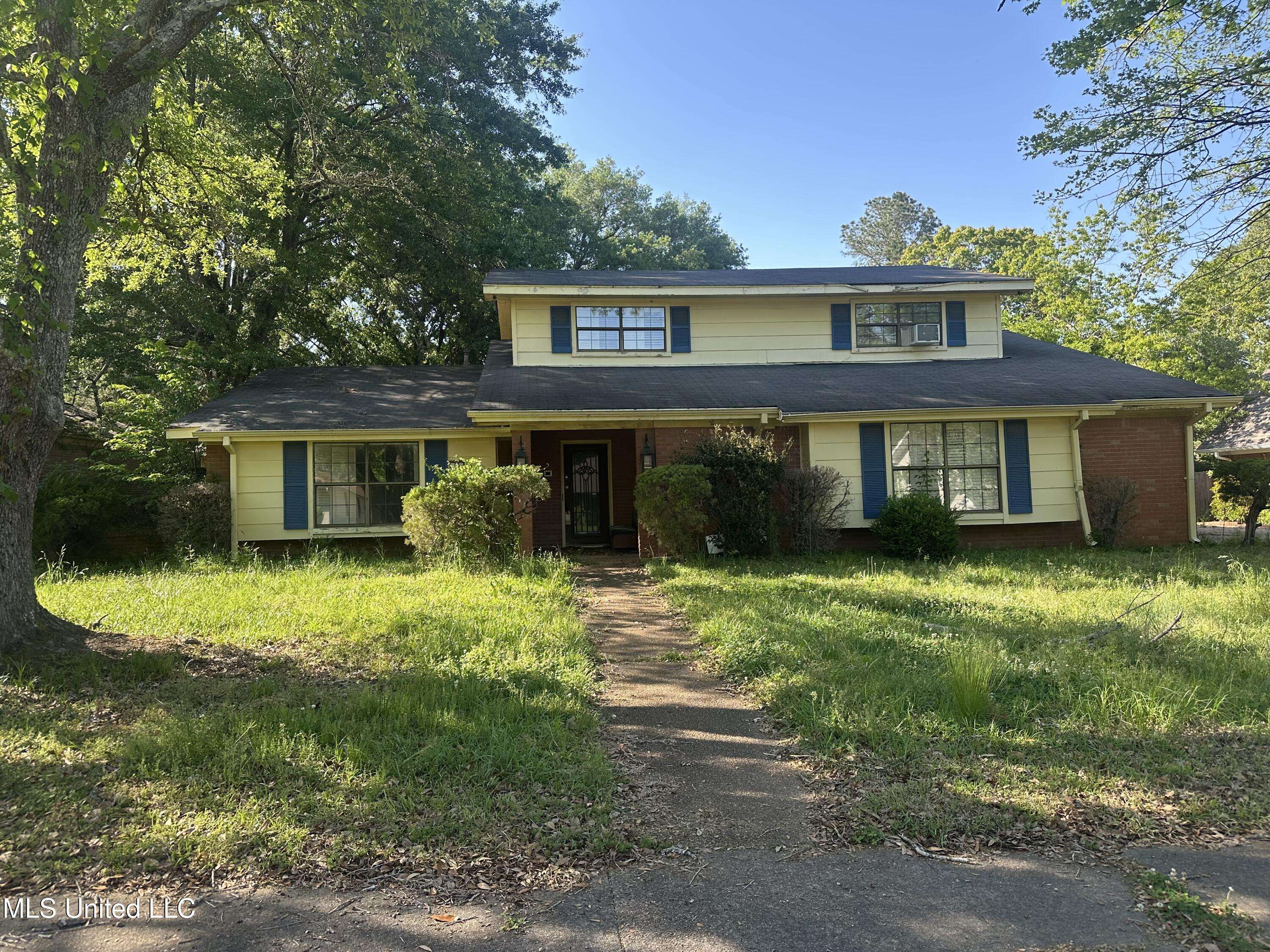 Jackson, MS 39211,25 Oak Creek Place