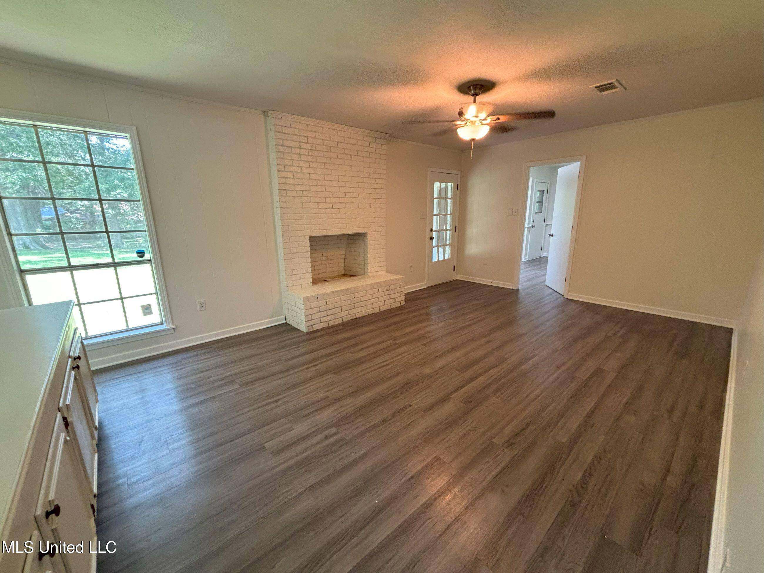 Jackson, MS 39211,1158 Greenbriar Street