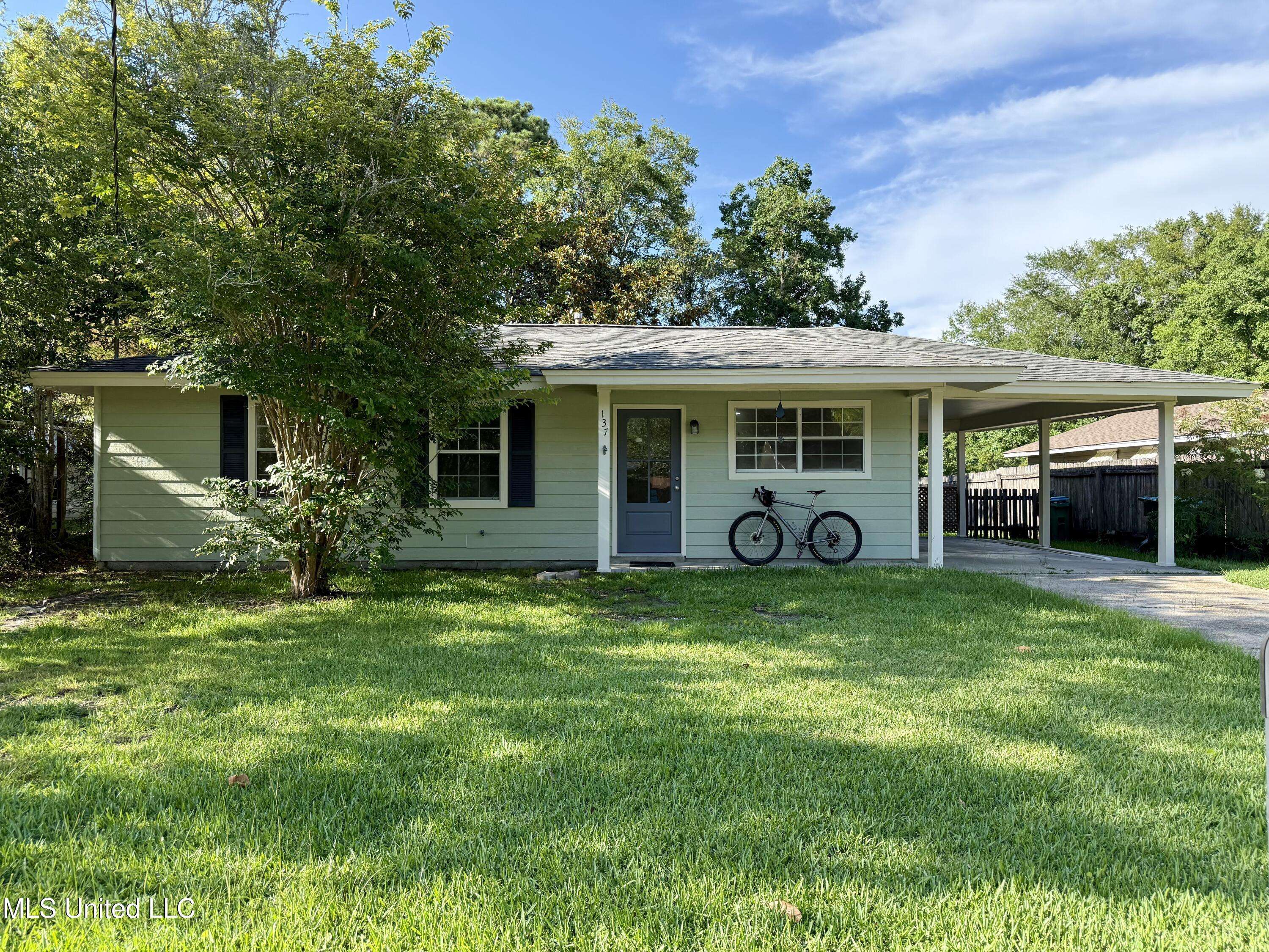 Ocean Springs, MS 39564,137 Hickory Drive