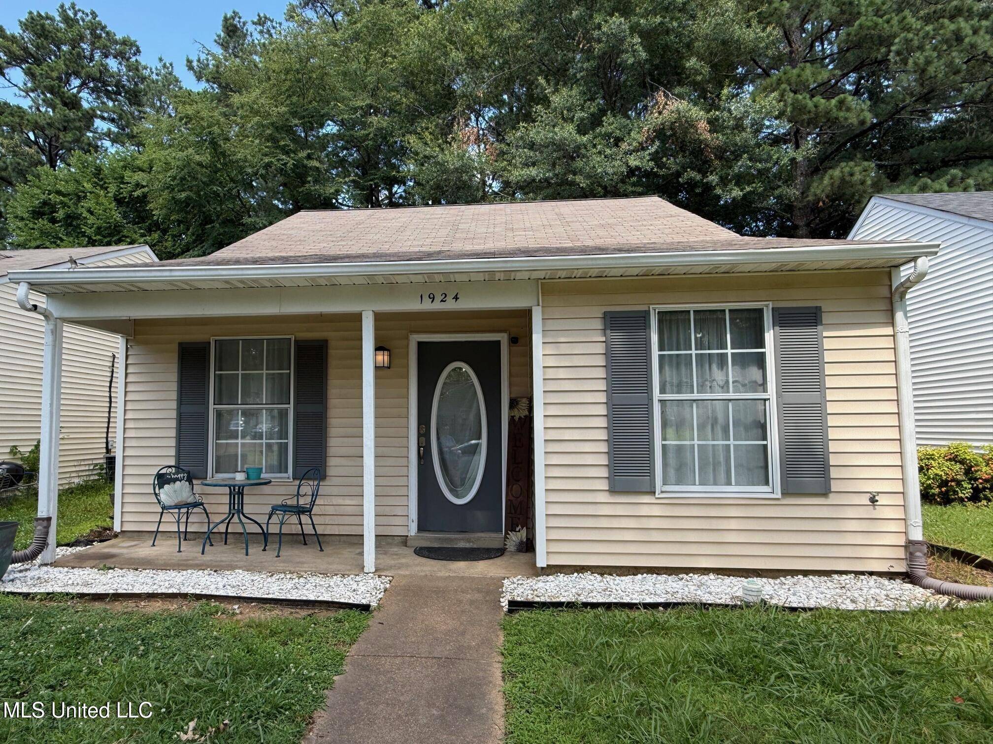 Hernando, MS 38632,1924 E Parkway Street