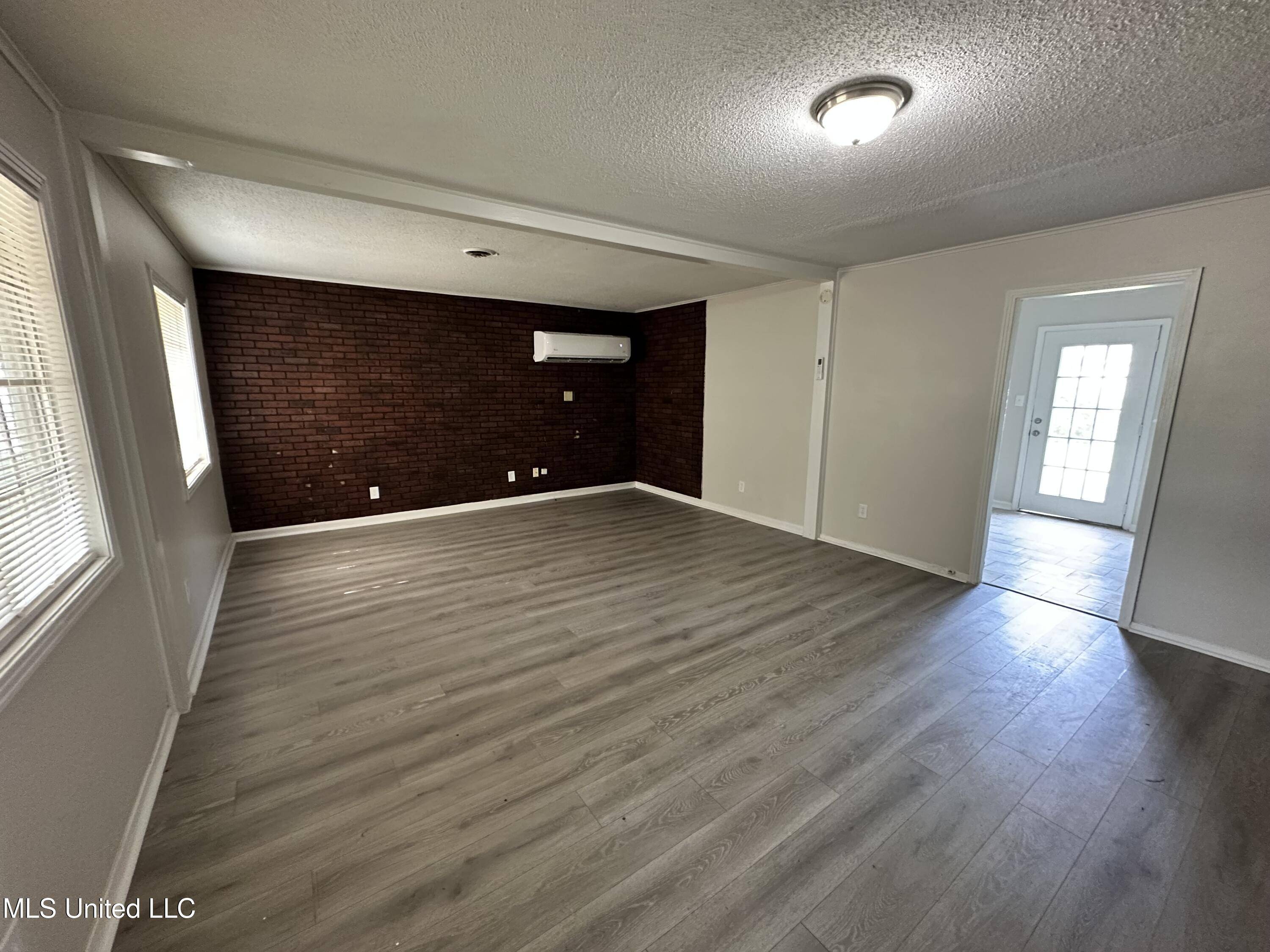 Southaven, MS 38671,8331 Whitehead Drive