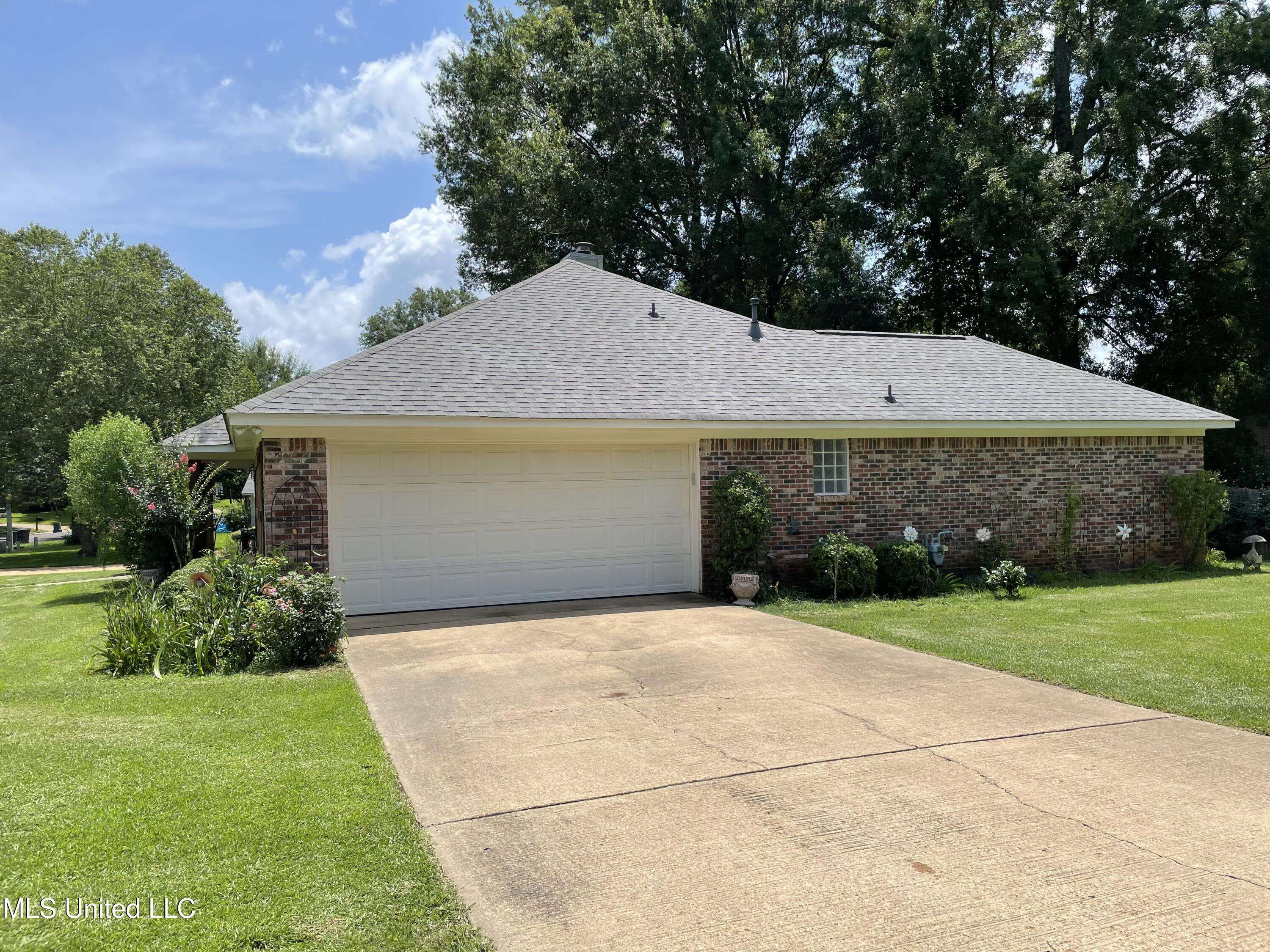 Florence, MS 39073,130 Eastwood Circle