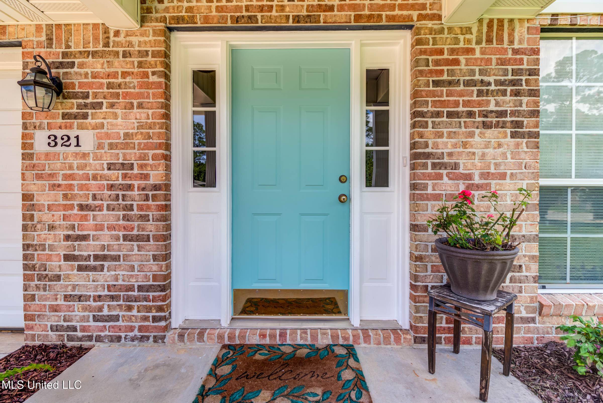 Long Beach, MS 39560,321 Woodcrest Drive