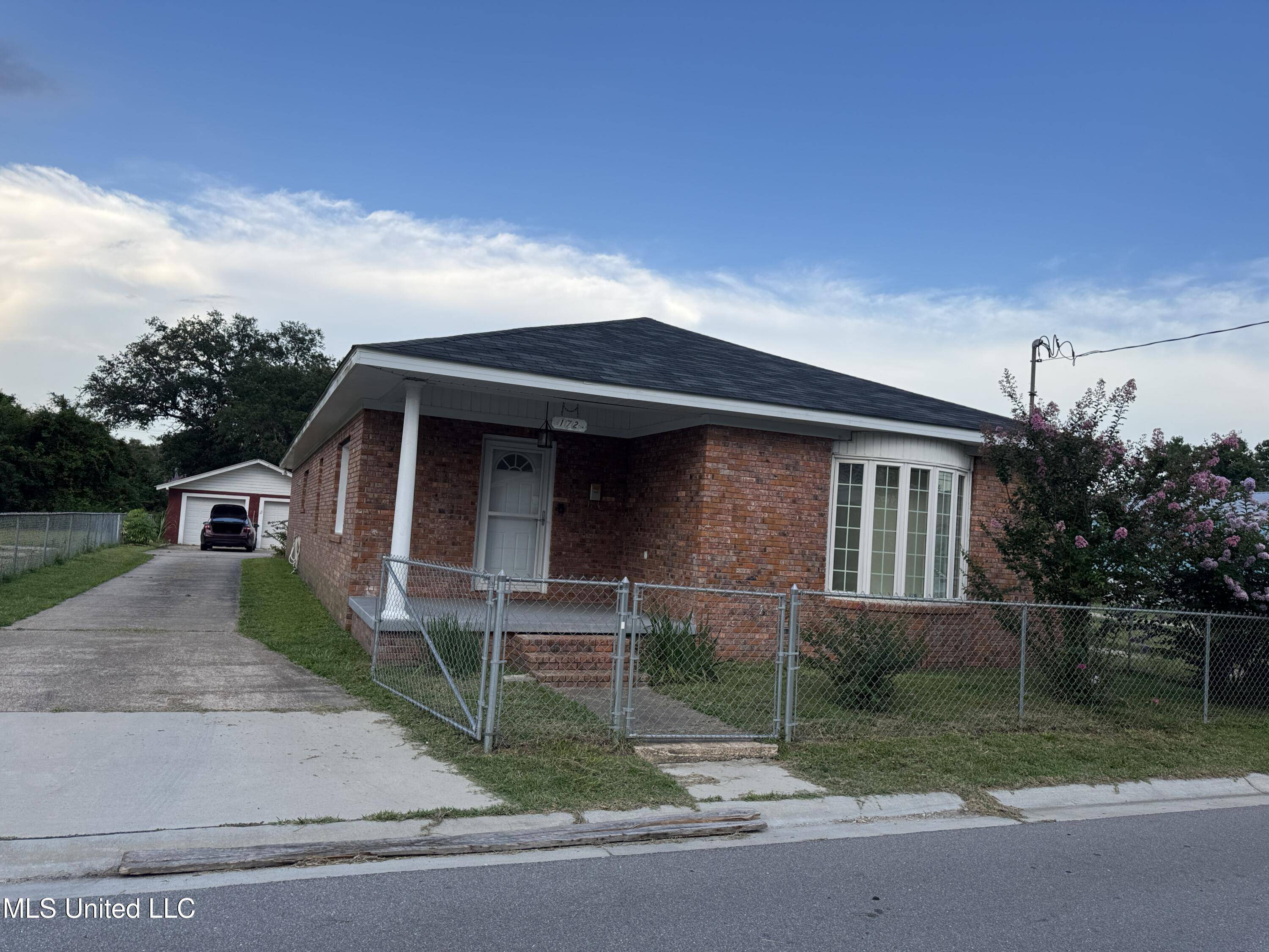 Biloxi, MS 39530,172 Hoxie Street