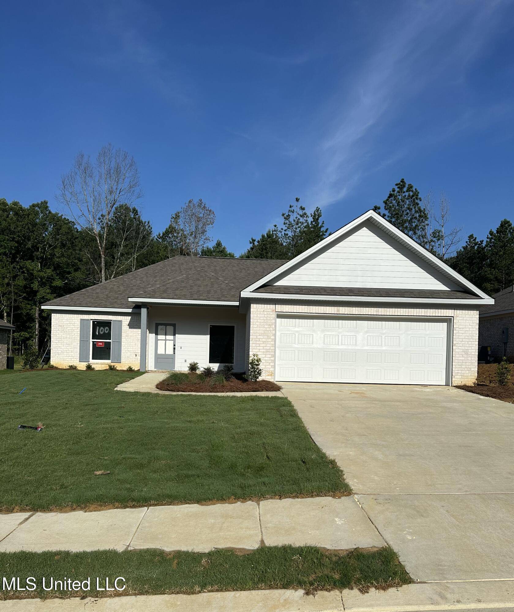 Pearl, MS 39208,960 Riverside Lane