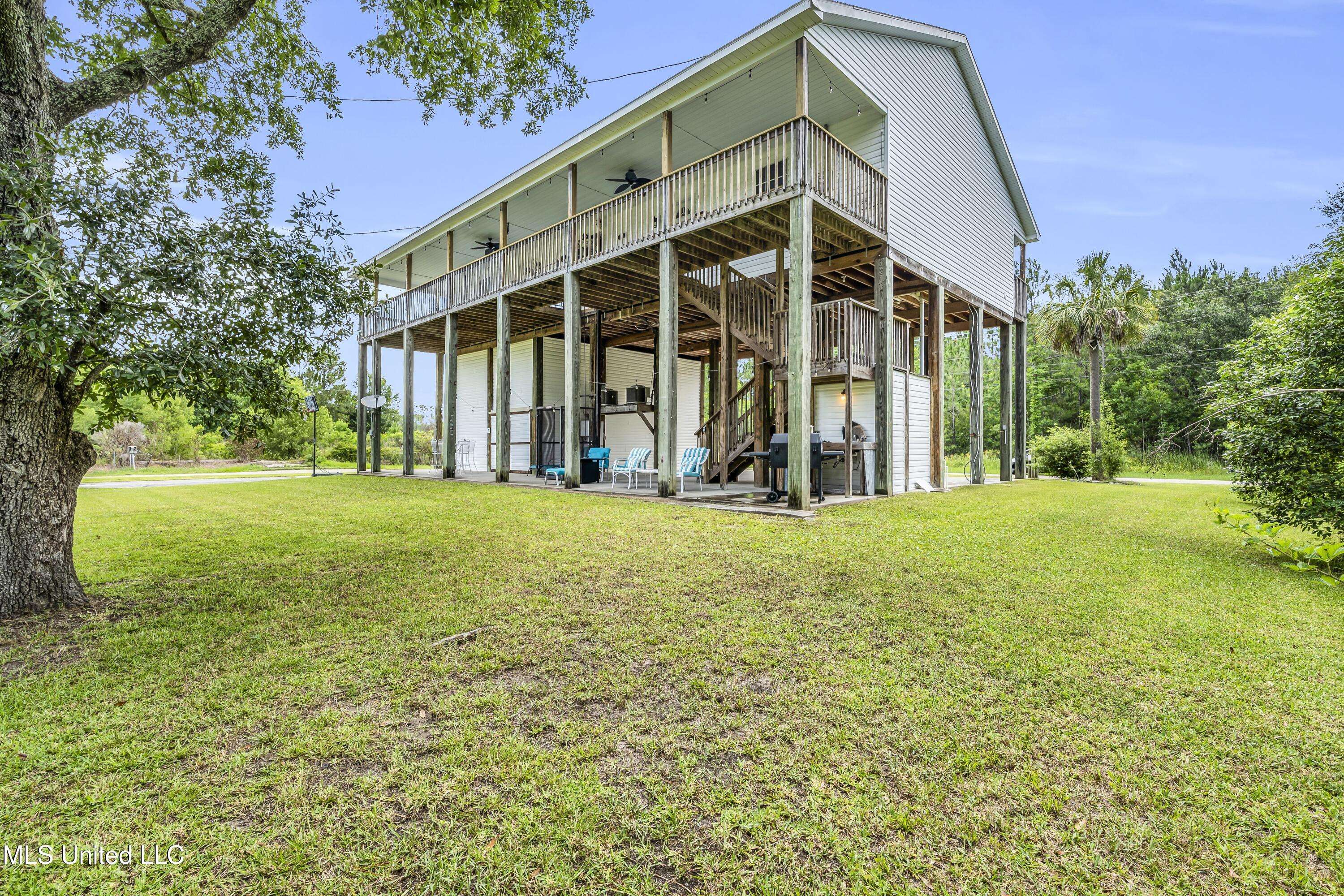 Bay Saint Louis, MS 39520,10105 /10107 Tigris Street